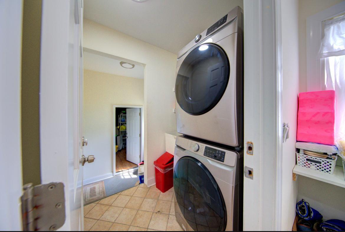 Single Family Chestnut  Suffolk County, NY 11766, MLS-883885-24