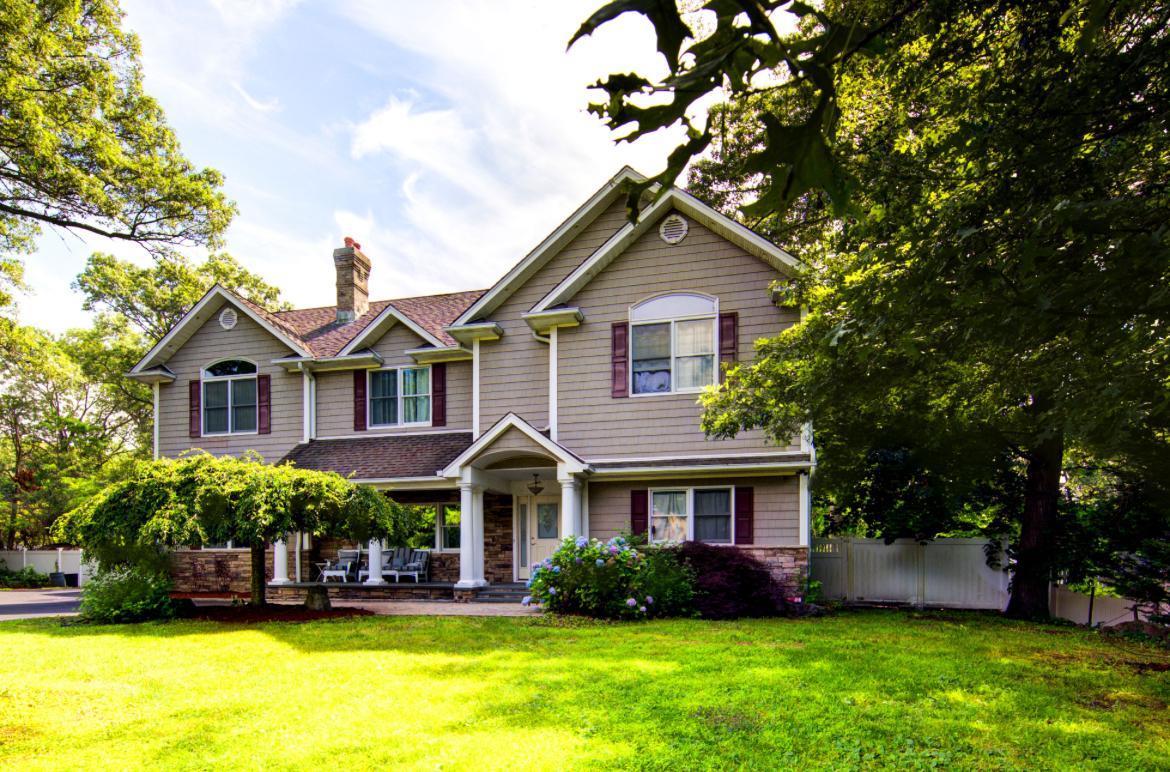 Single Family Chestnut  Suffolk County, NY 11766, MLS-883885-3