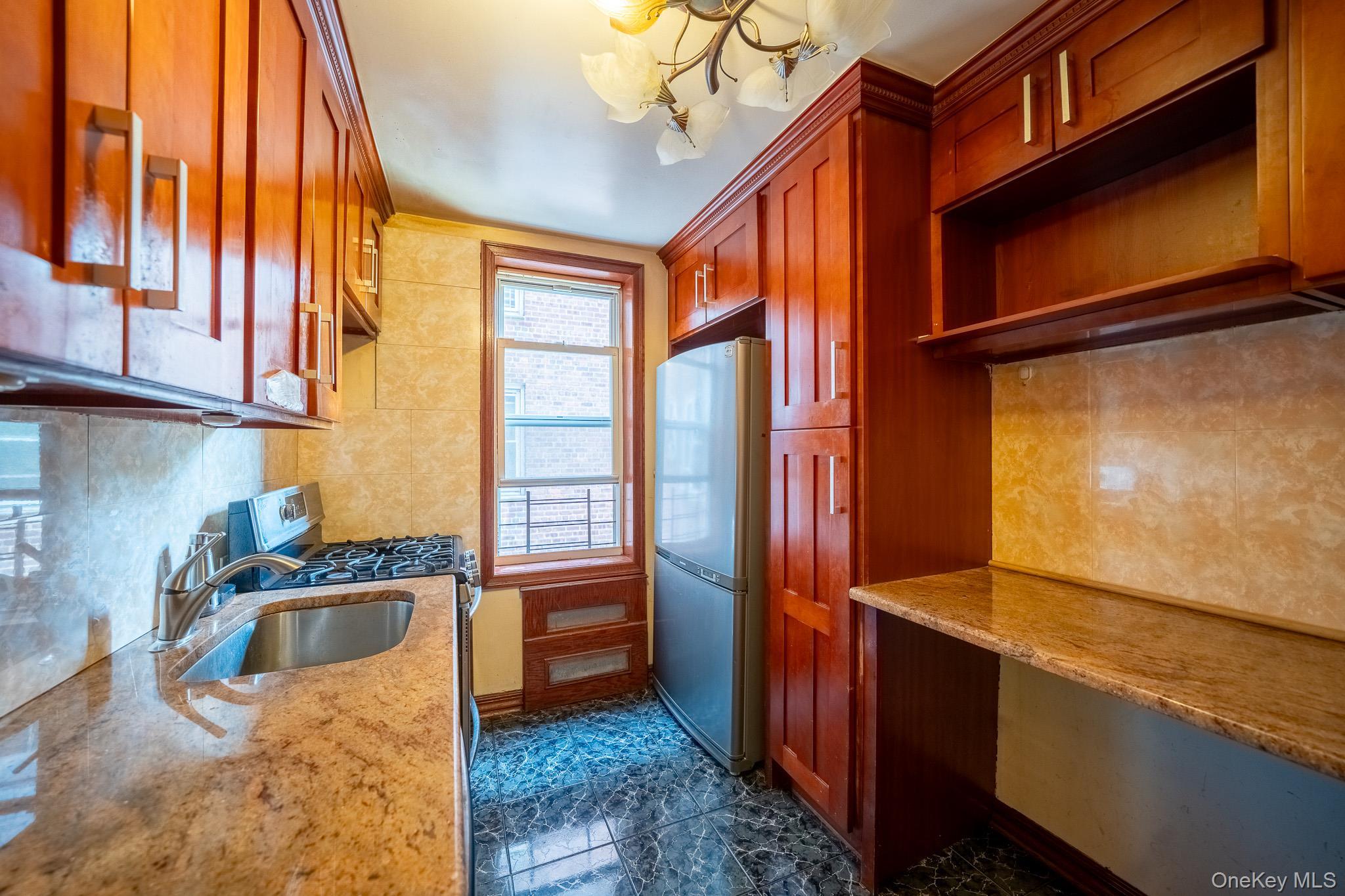 Coop 108th  Queens, NY 11375, MLS-883890-4