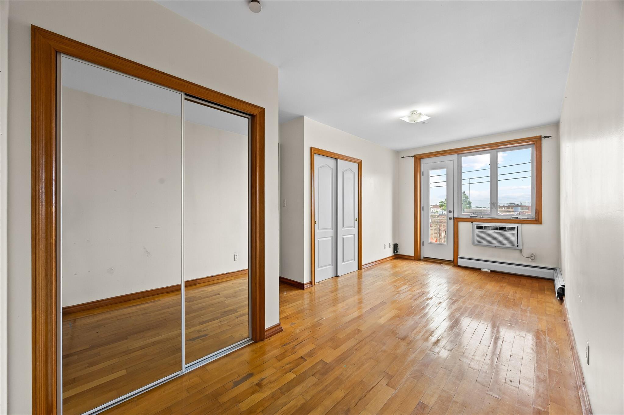 Condo Stillwell  Brooklyn, NY 11223, MLS-883897-8