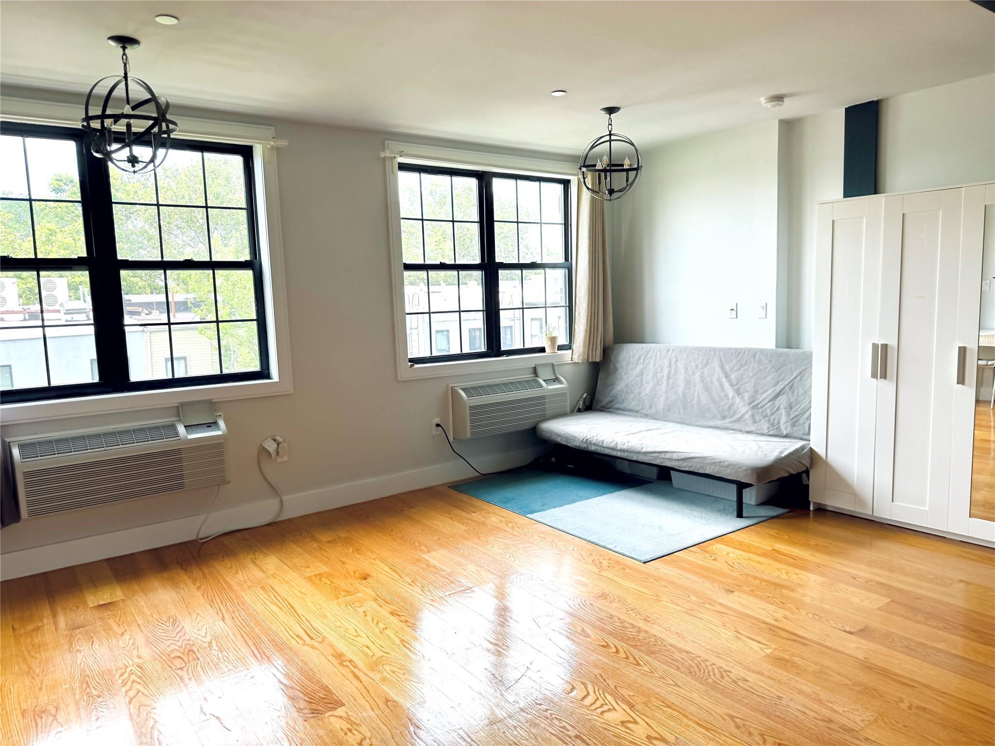 Condo Weirfield  Brooklyn, NY 11221, MLS-883927-7