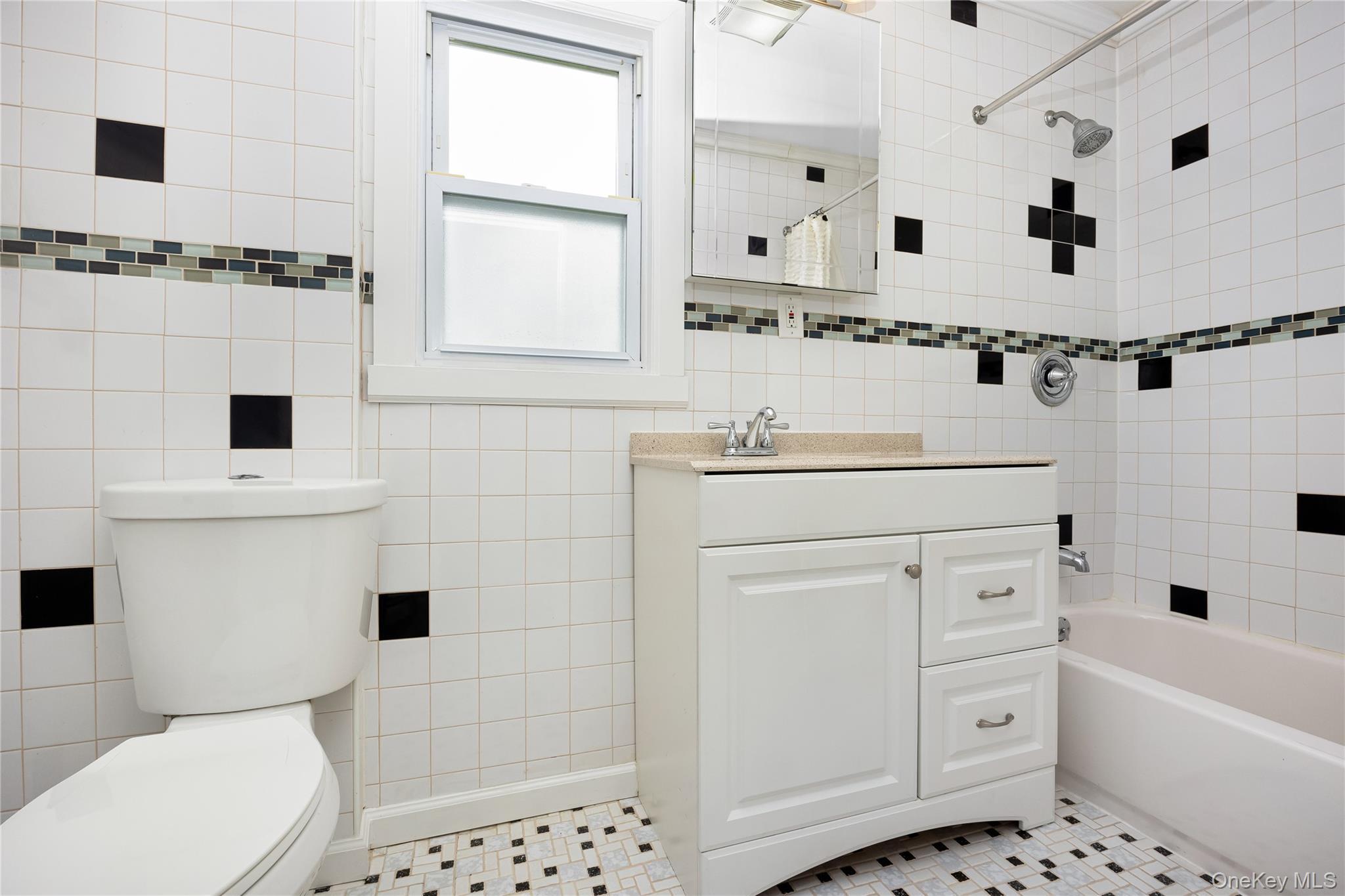 Single Family Park Nassau County, NY 11509, MLS-883928-24