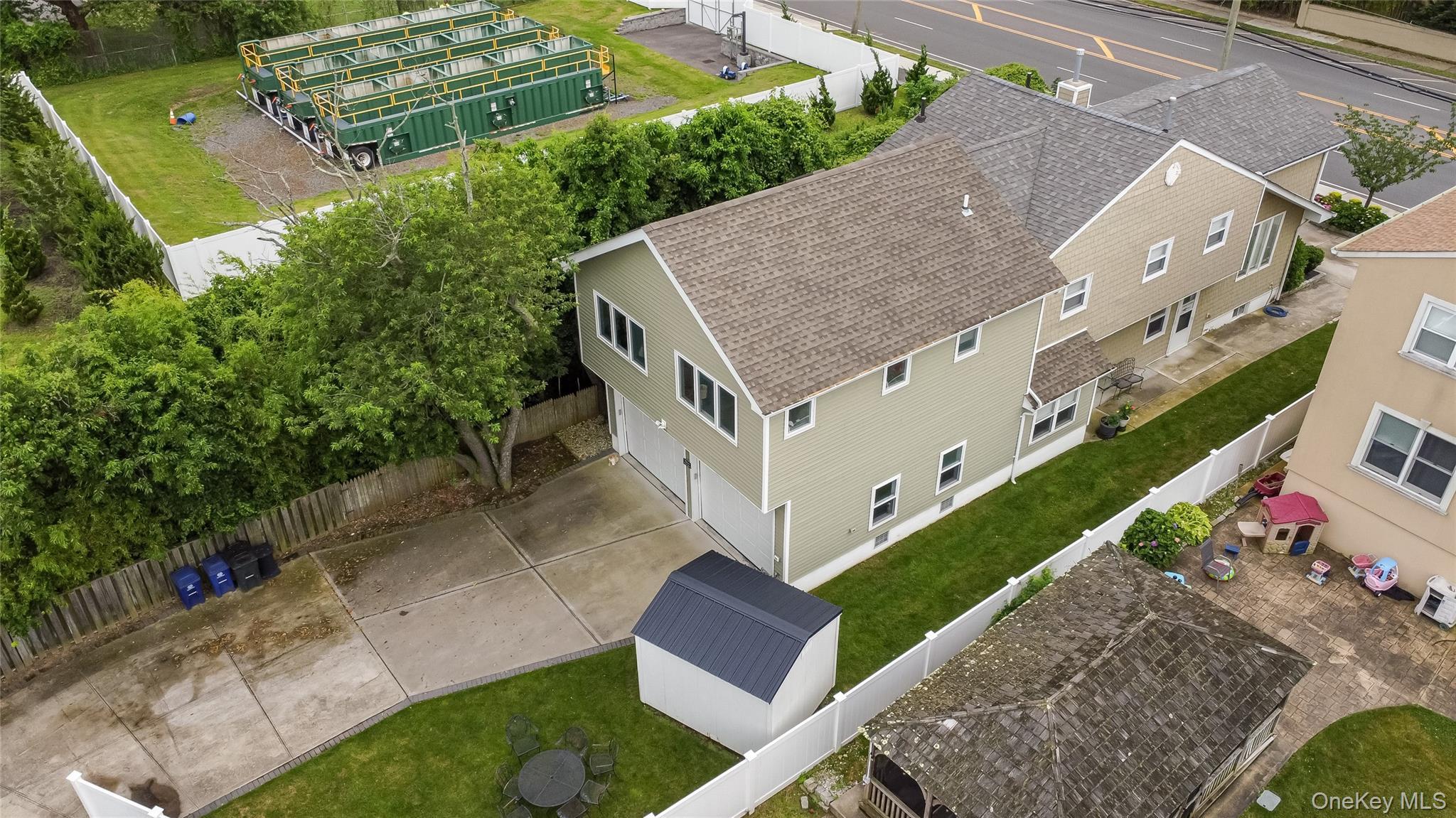 Single Family Park Nassau County, NY 11509, MLS-883928-27