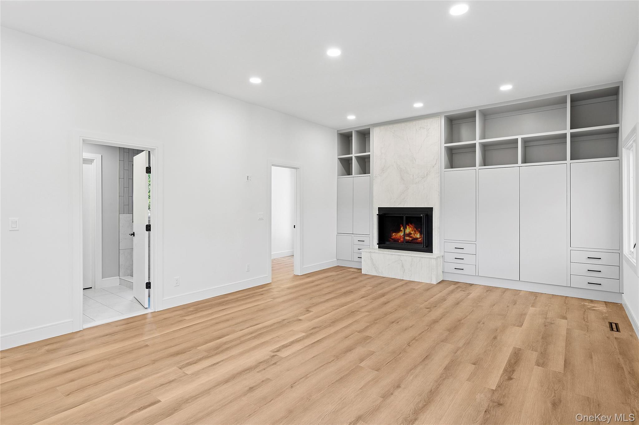 Single Family Plume Grass Suffolk County, NY 11977, MLS-883942-10