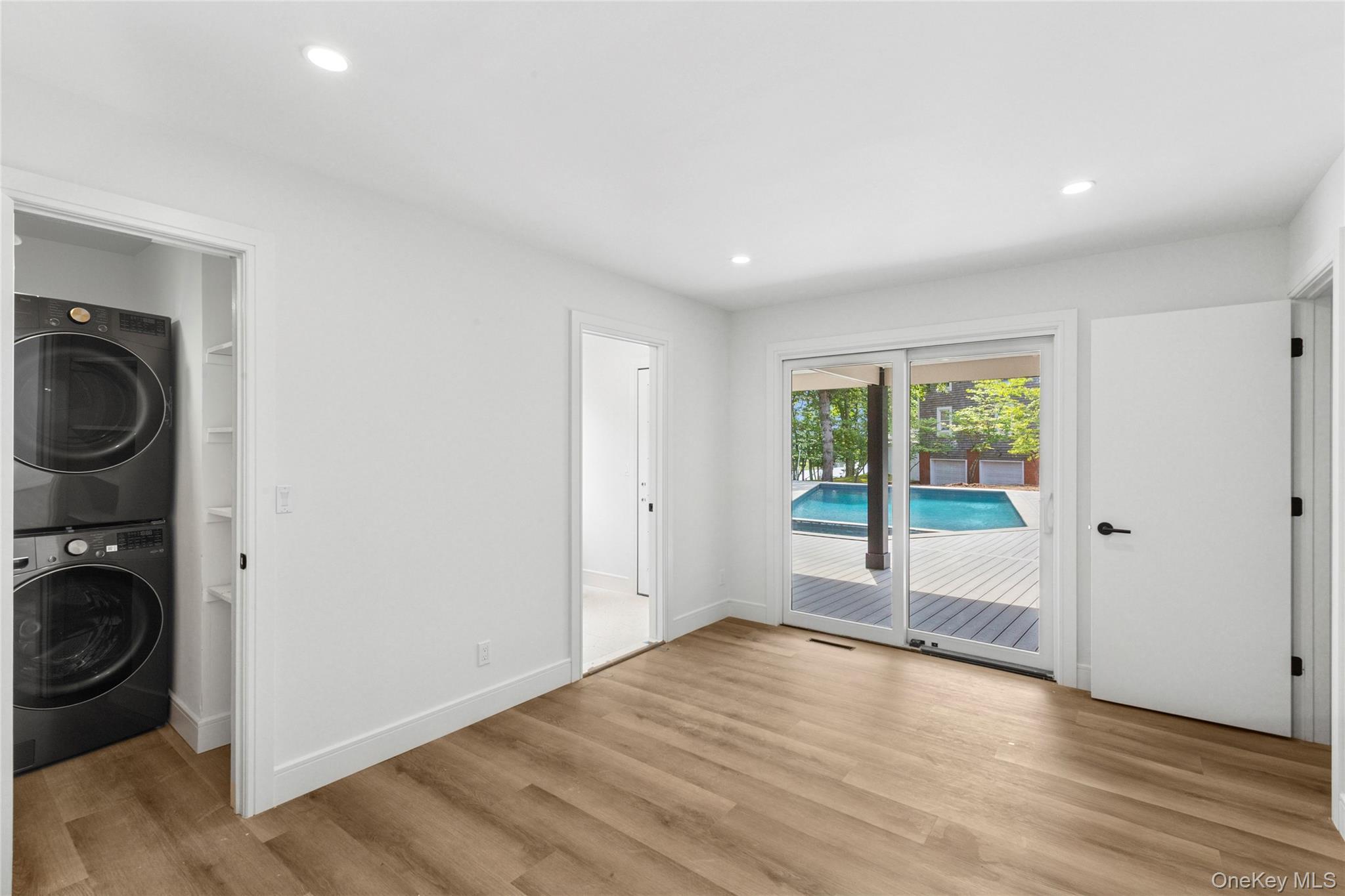 Single Family Plume Grass Suffolk County, NY 11977, MLS-883942-14