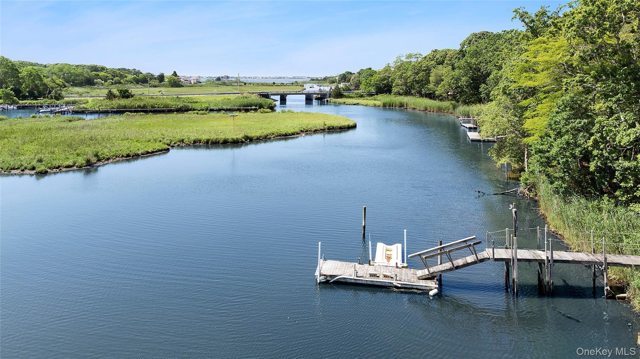 Single Family Plume Grass Suffolk County, NY 11977, MLS-883942-28