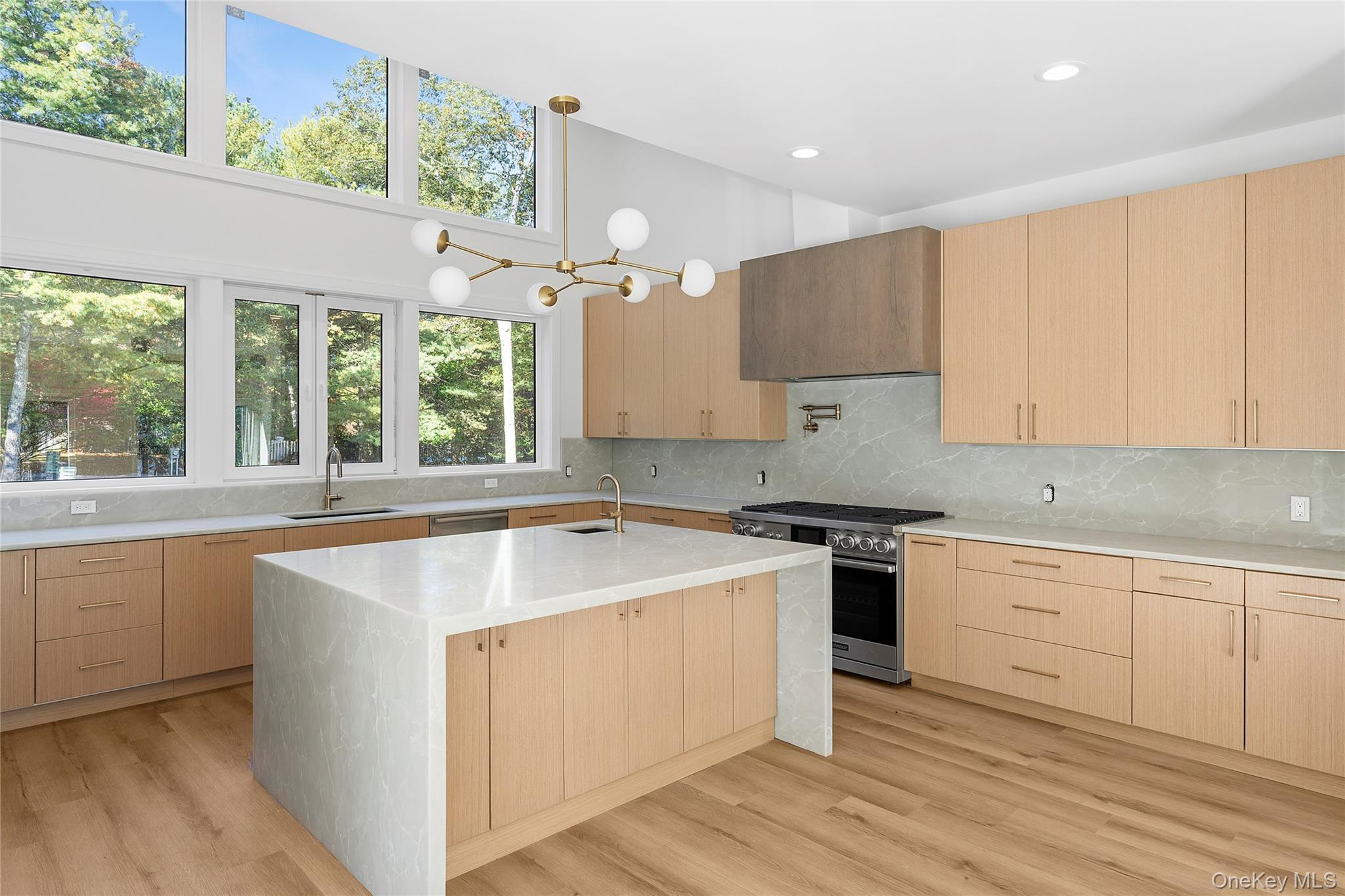 Single Family Plume Grass Suffolk County, NY 11977, MLS-883942-9