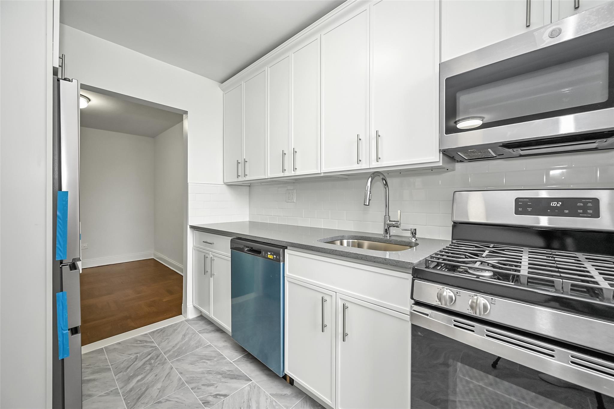 Coop Neilson  Queens, NY 11691, MLS-883964-9