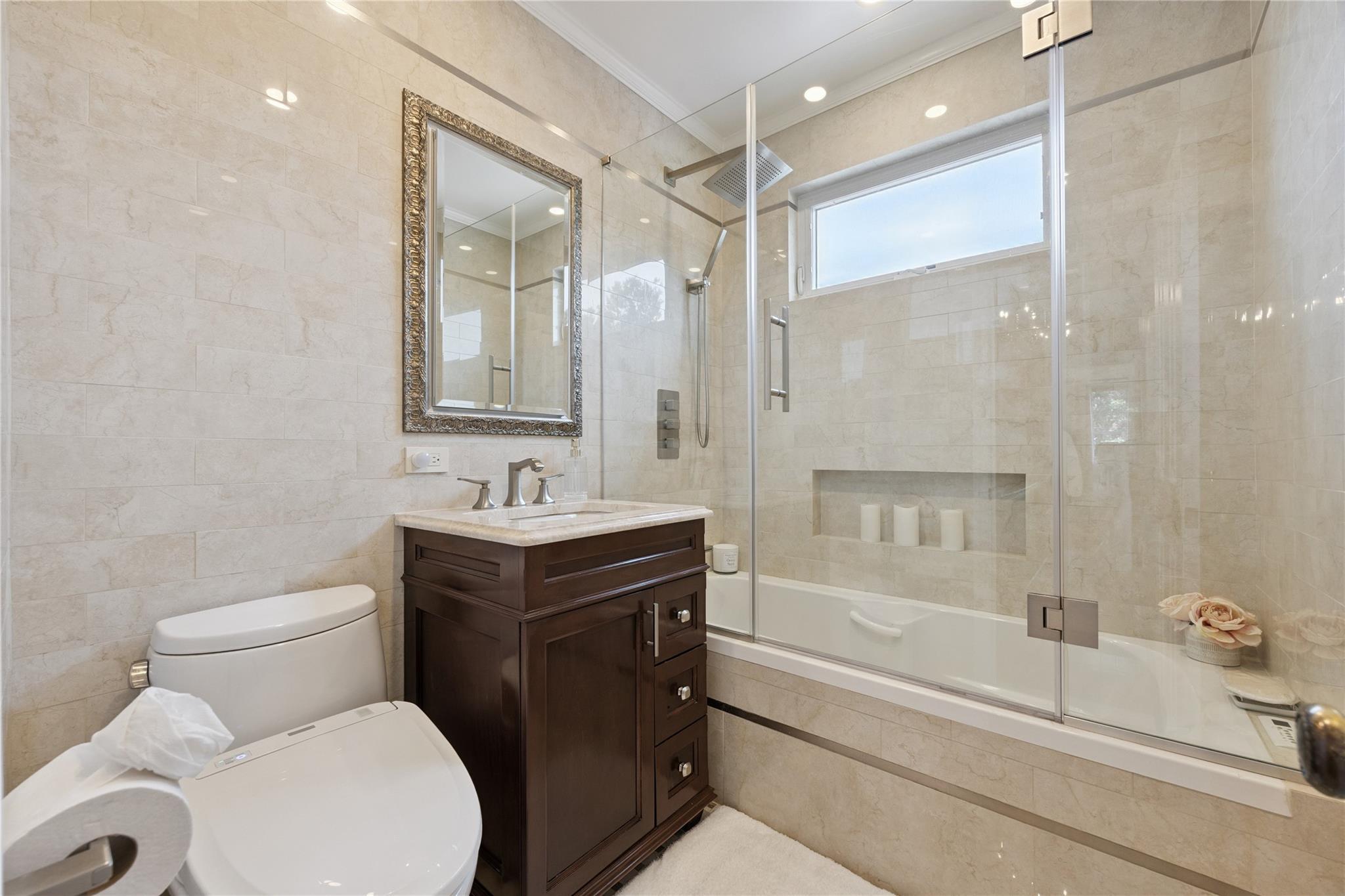 Single Family 33rd  Queens, NY 11354, MLS-883971-17