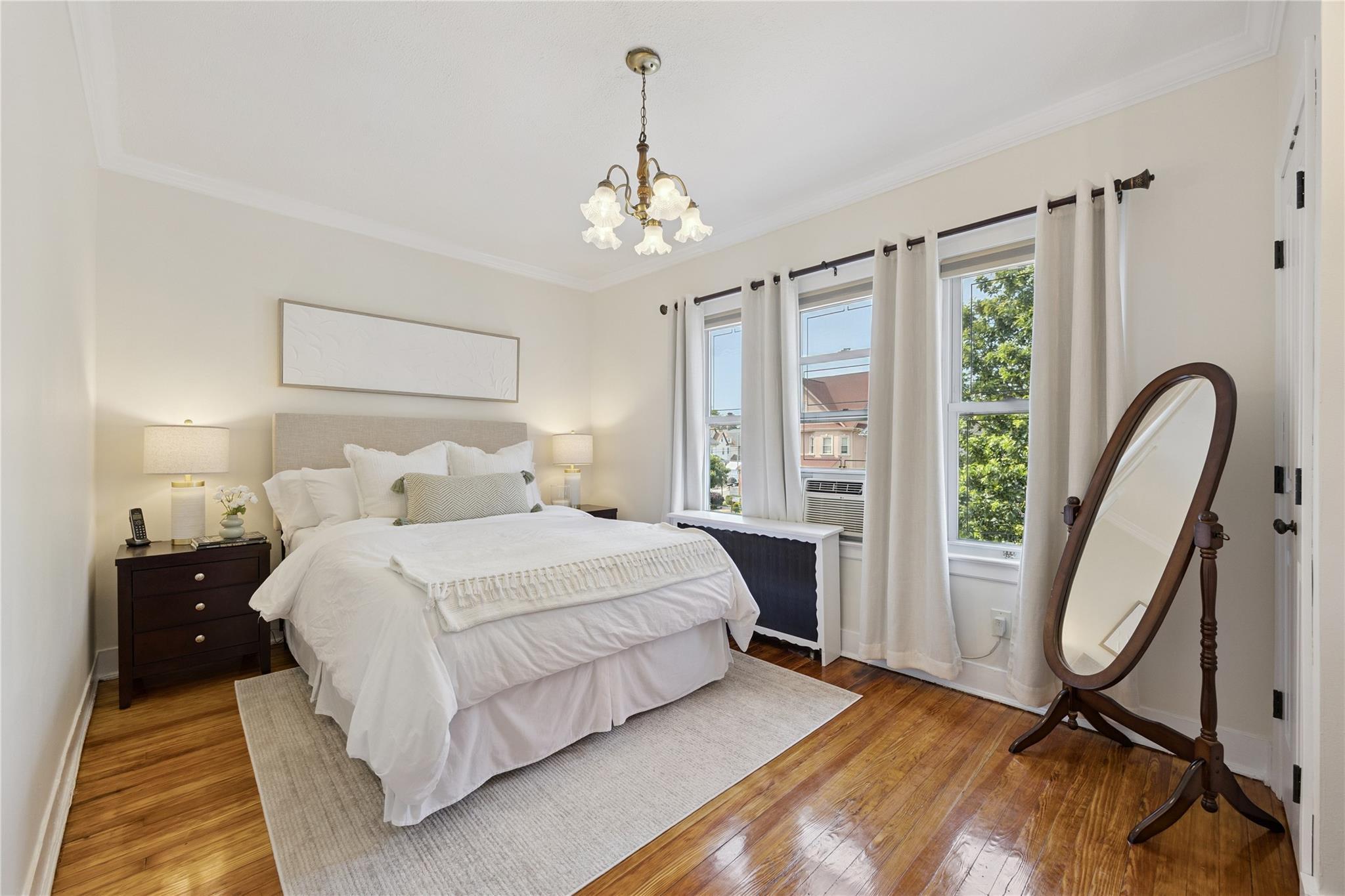 Single Family 33rd  Queens, NY 11354, MLS-883971-25