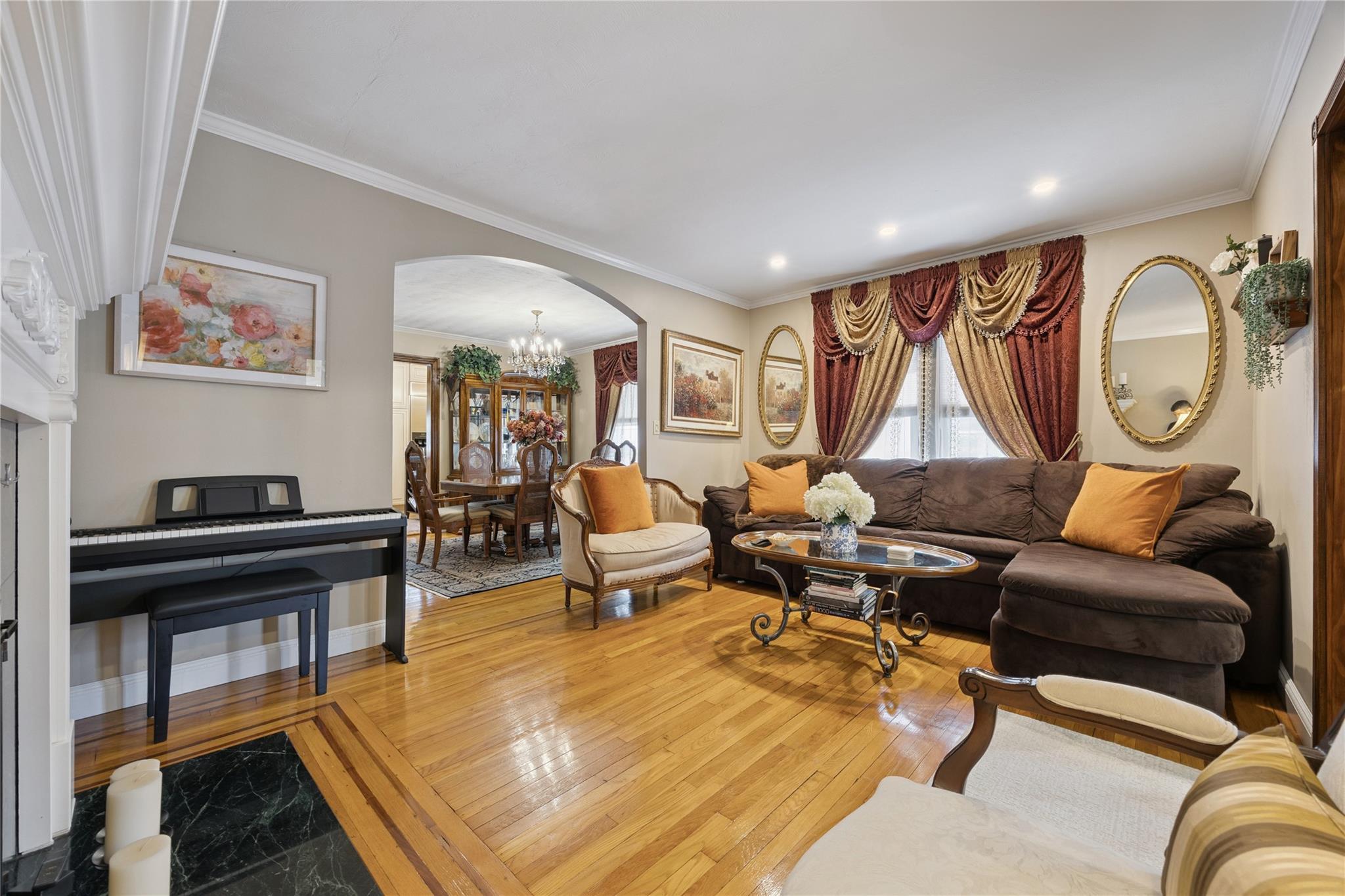Single Family 33rd  Queens, NY 11354, MLS-883971-3