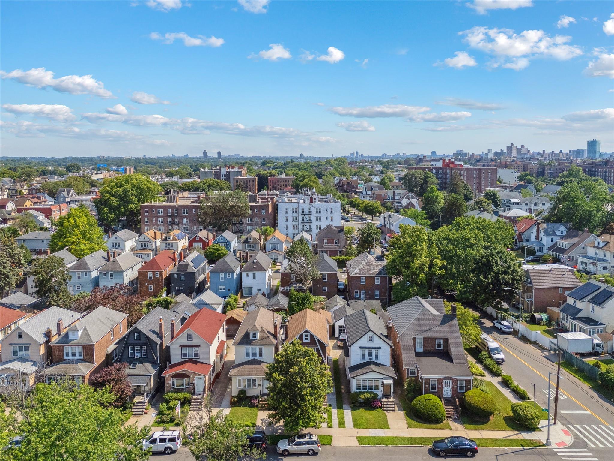 Single Family 33rd  Queens, NY 11354, MLS-883971-36