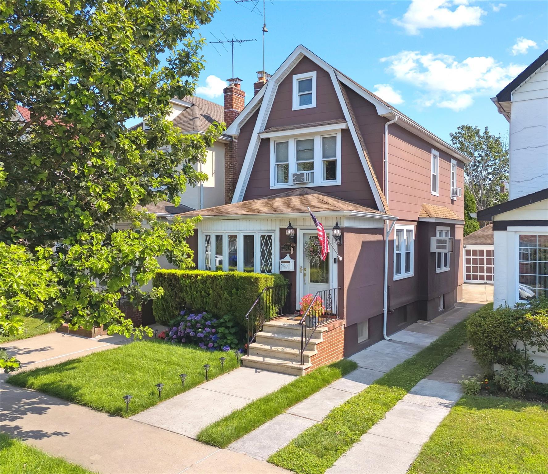Single Family 33rd  Queens, NY 11354, MLS-883971-43