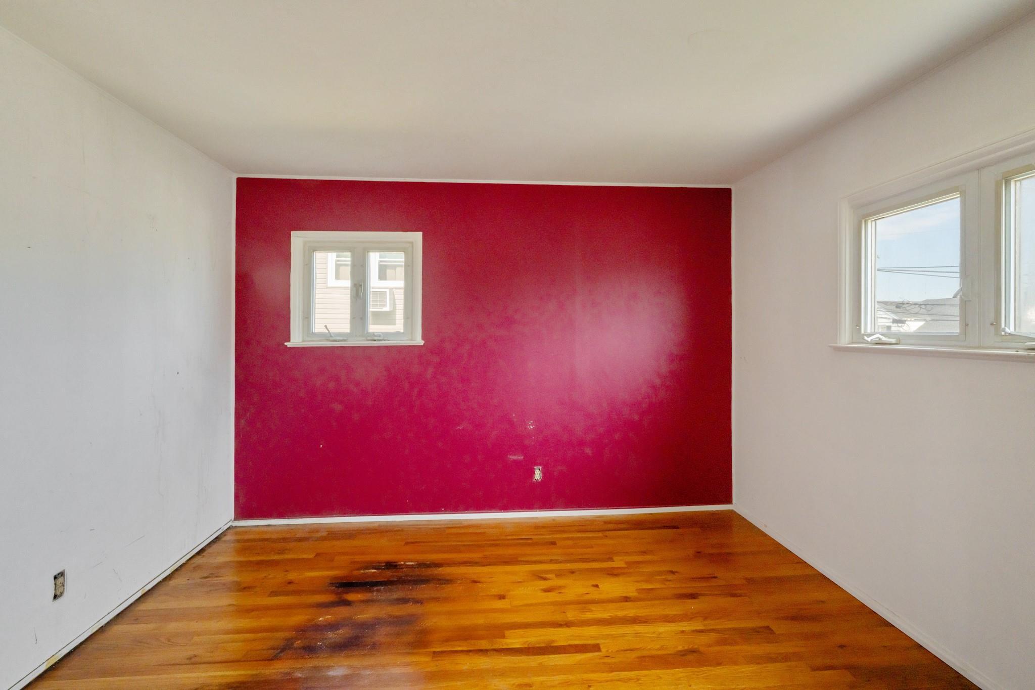 Single Family Layton  Nassau County, NY 11520, MLS-883973-10