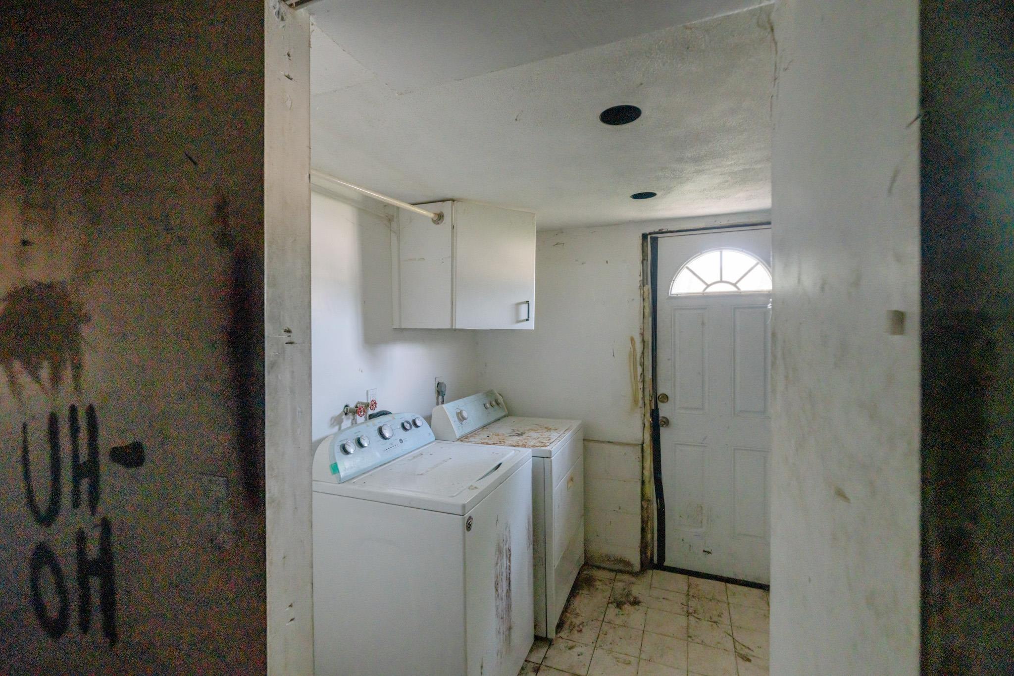 Single Family Layton  Nassau County, NY 11520, MLS-883973-13