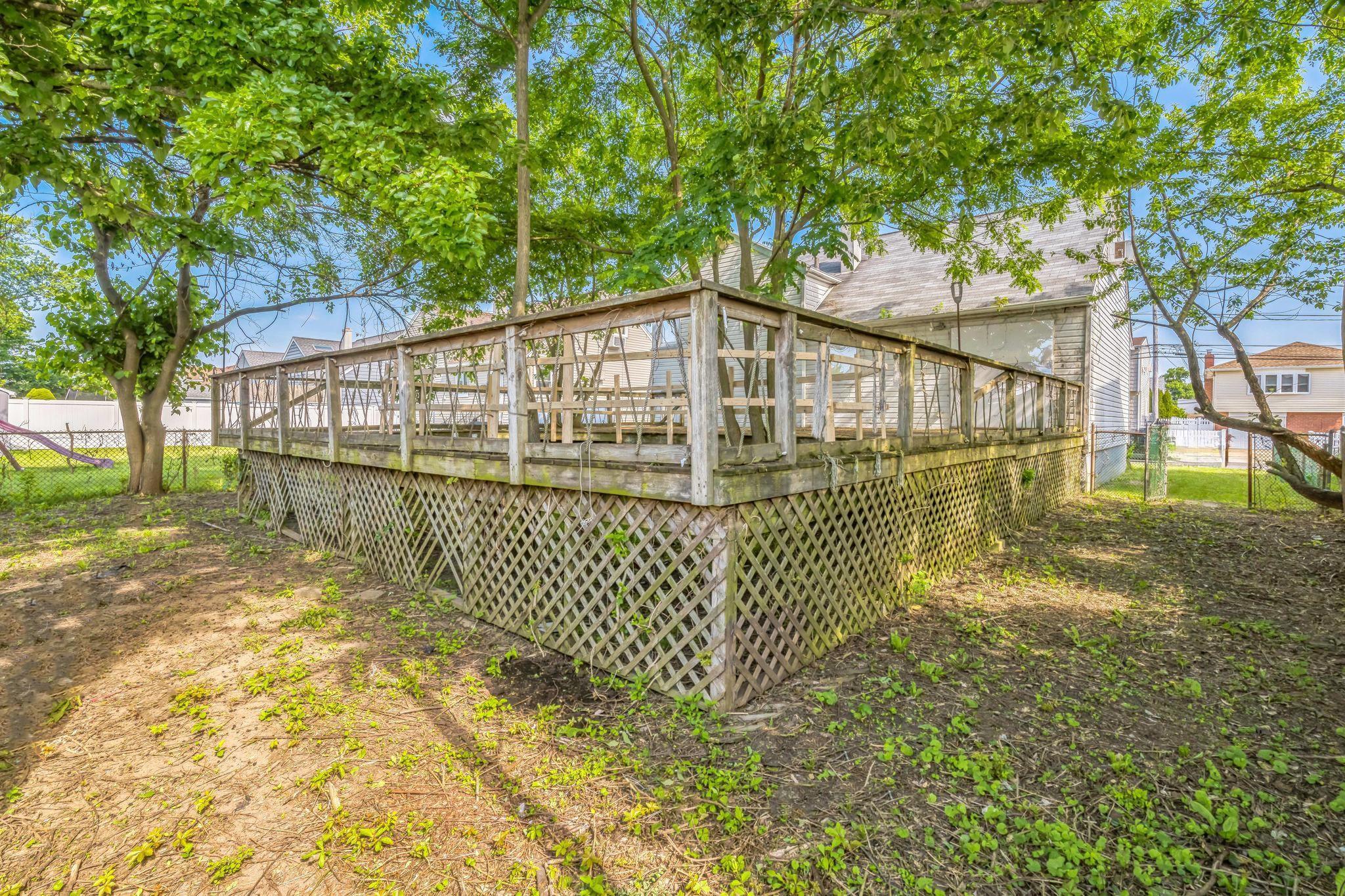 Single Family Layton  Nassau County, NY 11520, MLS-883973-19