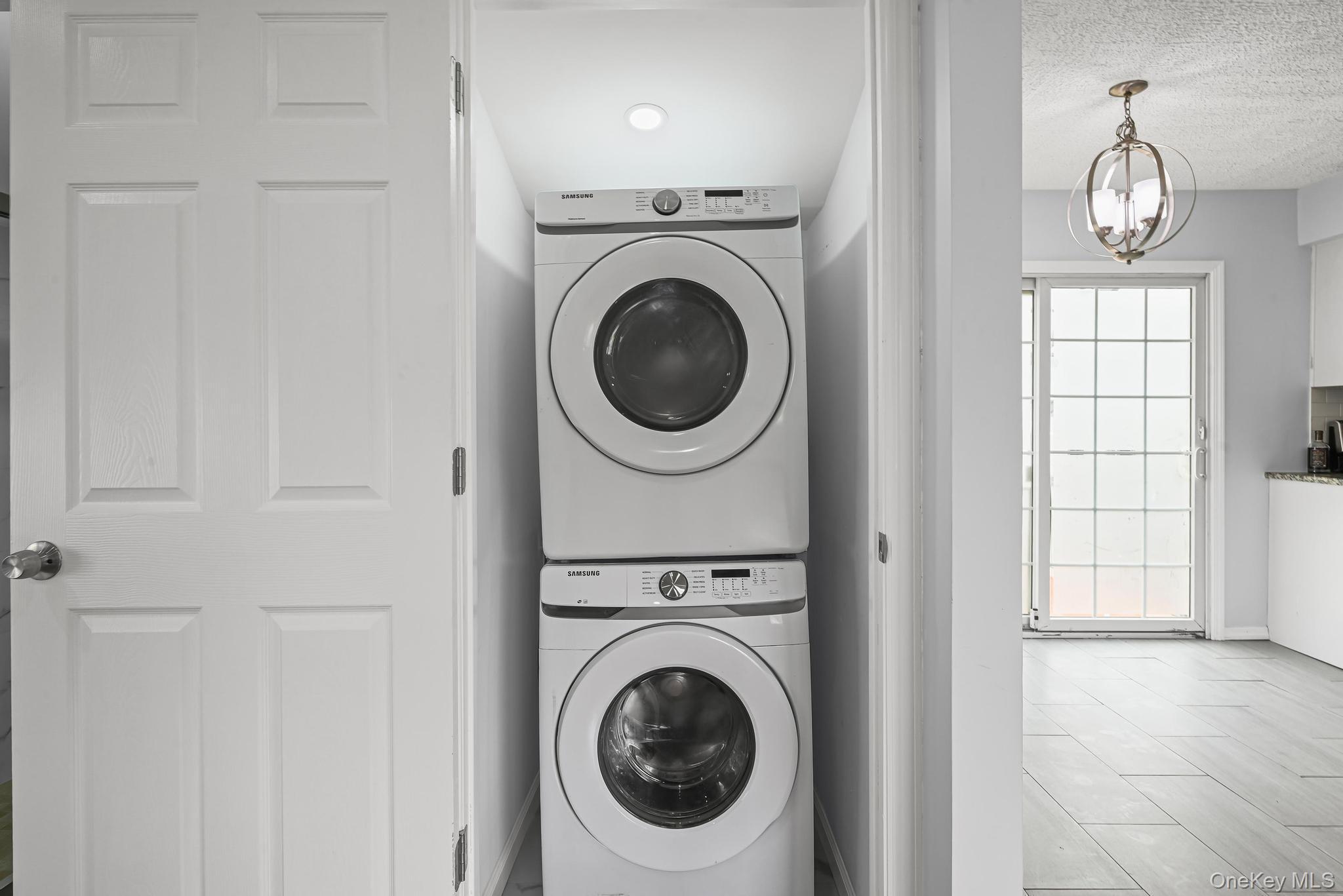 Single Family Windhorst  Nassau County, NY 11714, MLS-883974-12