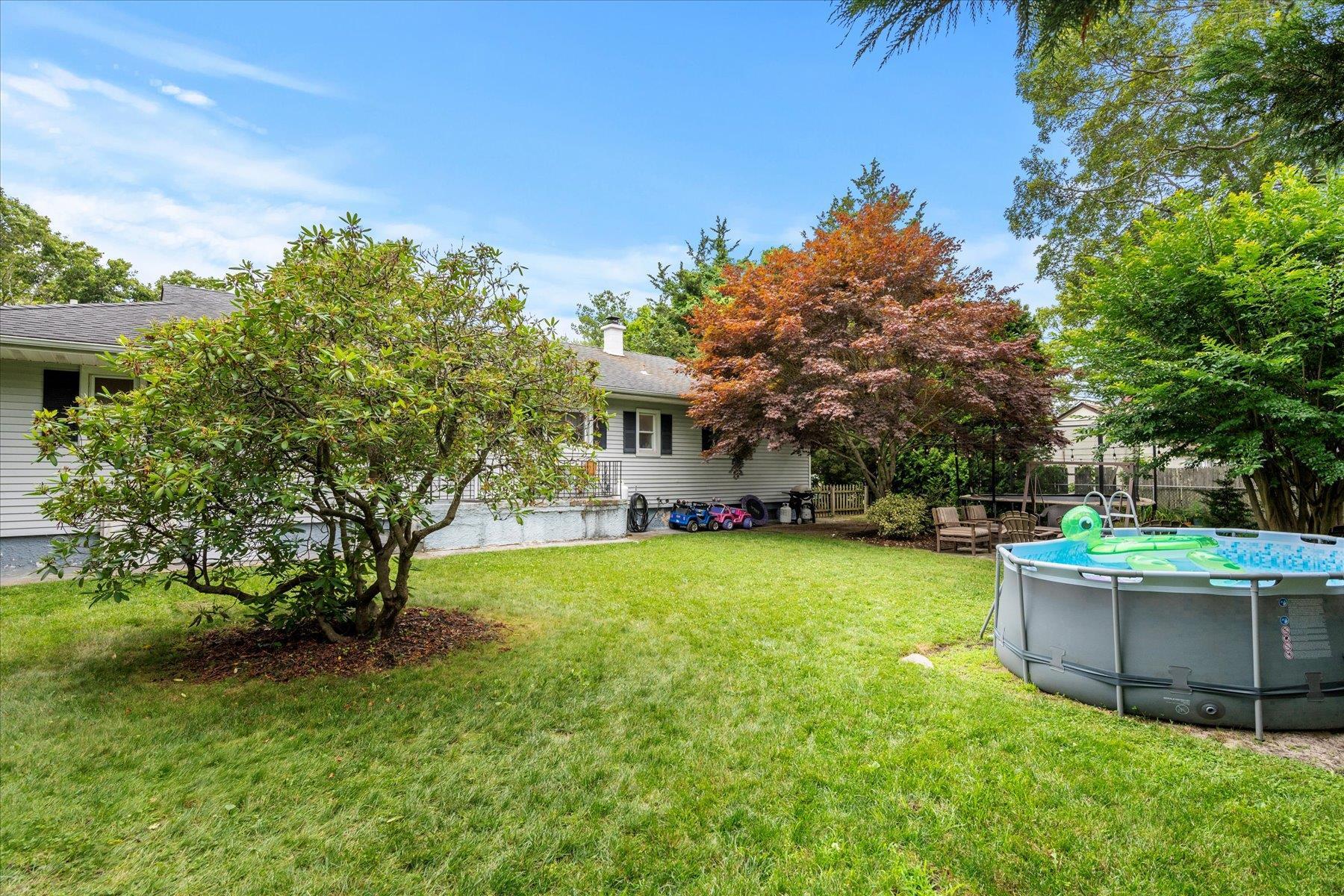 Single Family Hounslow  Suffolk County, NY 11967, MLS-883991-26
