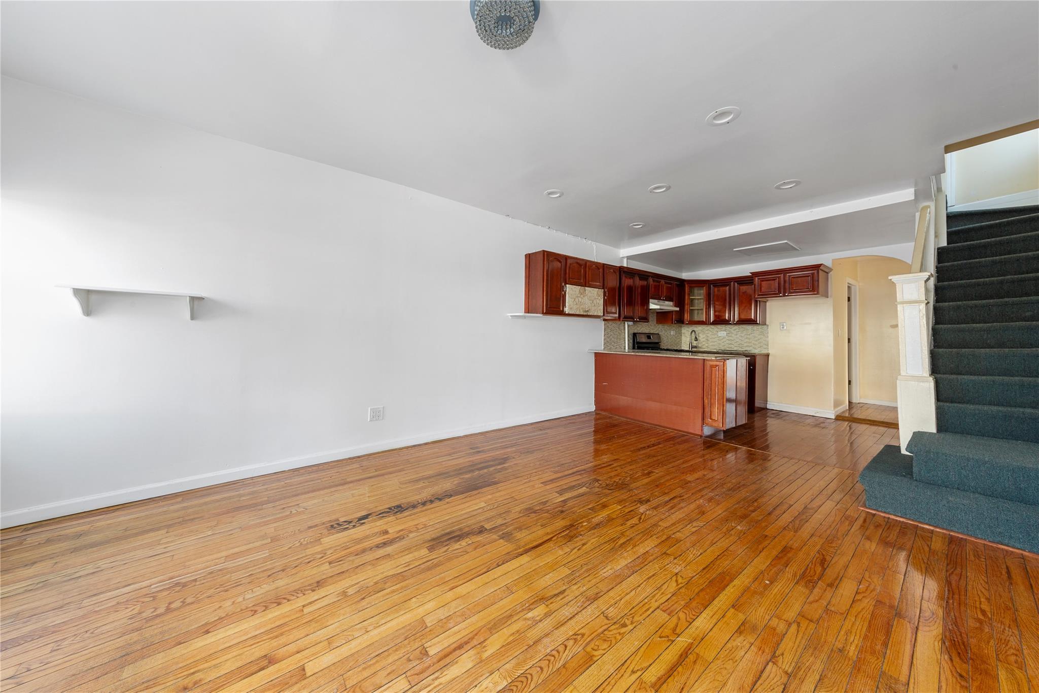 Single Family 127th S  Queens, NY 11420, MLS-884010-6