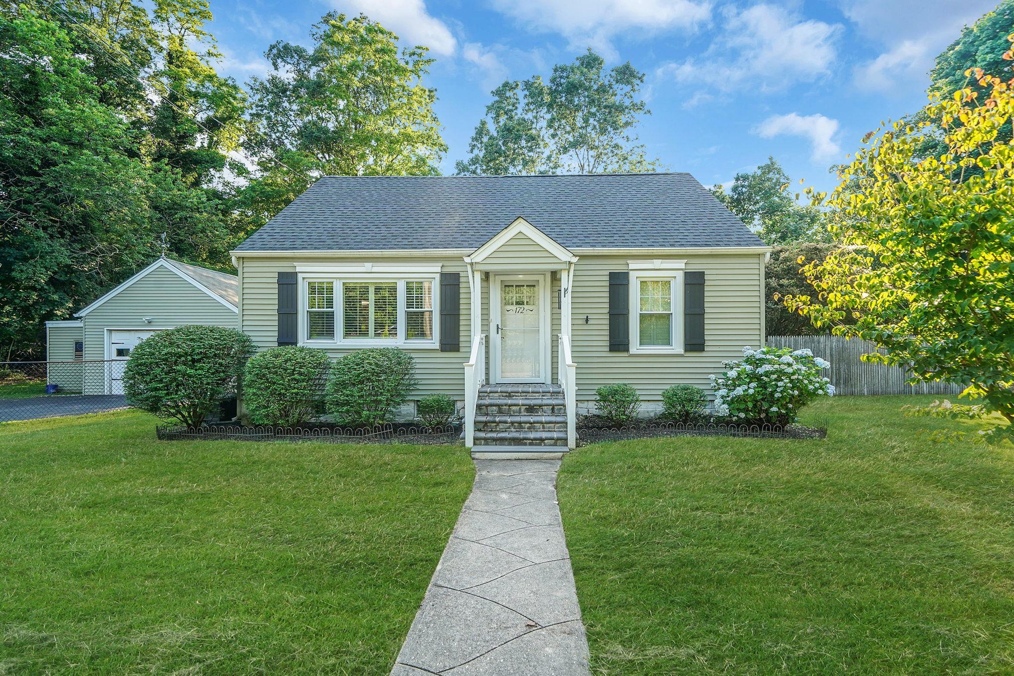 Single Family Cranberry  Suffolk County, NY 11951, MLS-884020-4