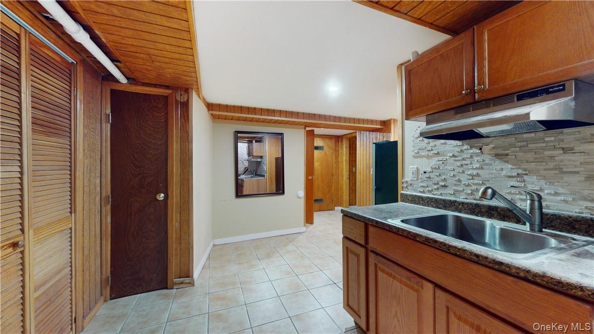 Single Family Hamilton  Westchester County, NY 10801, MLS-884027-25