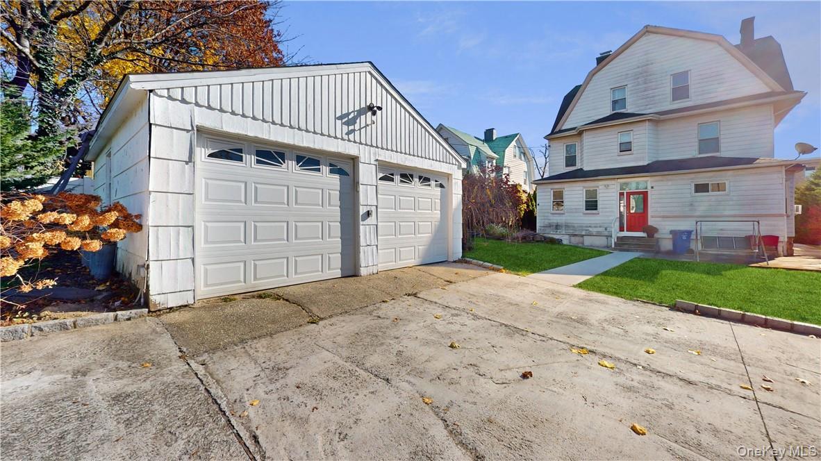 Single Family Hamilton  Westchester County, NY 10801, MLS-884027-27