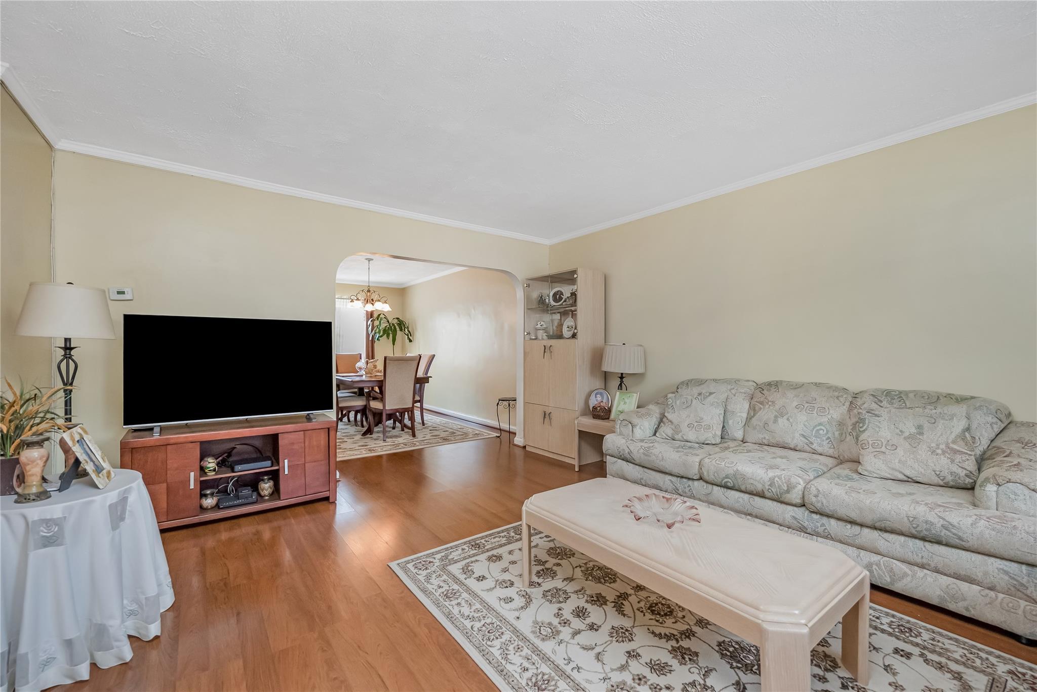 Single Family Murdock Queens, NY 11429, MLS-884030-6