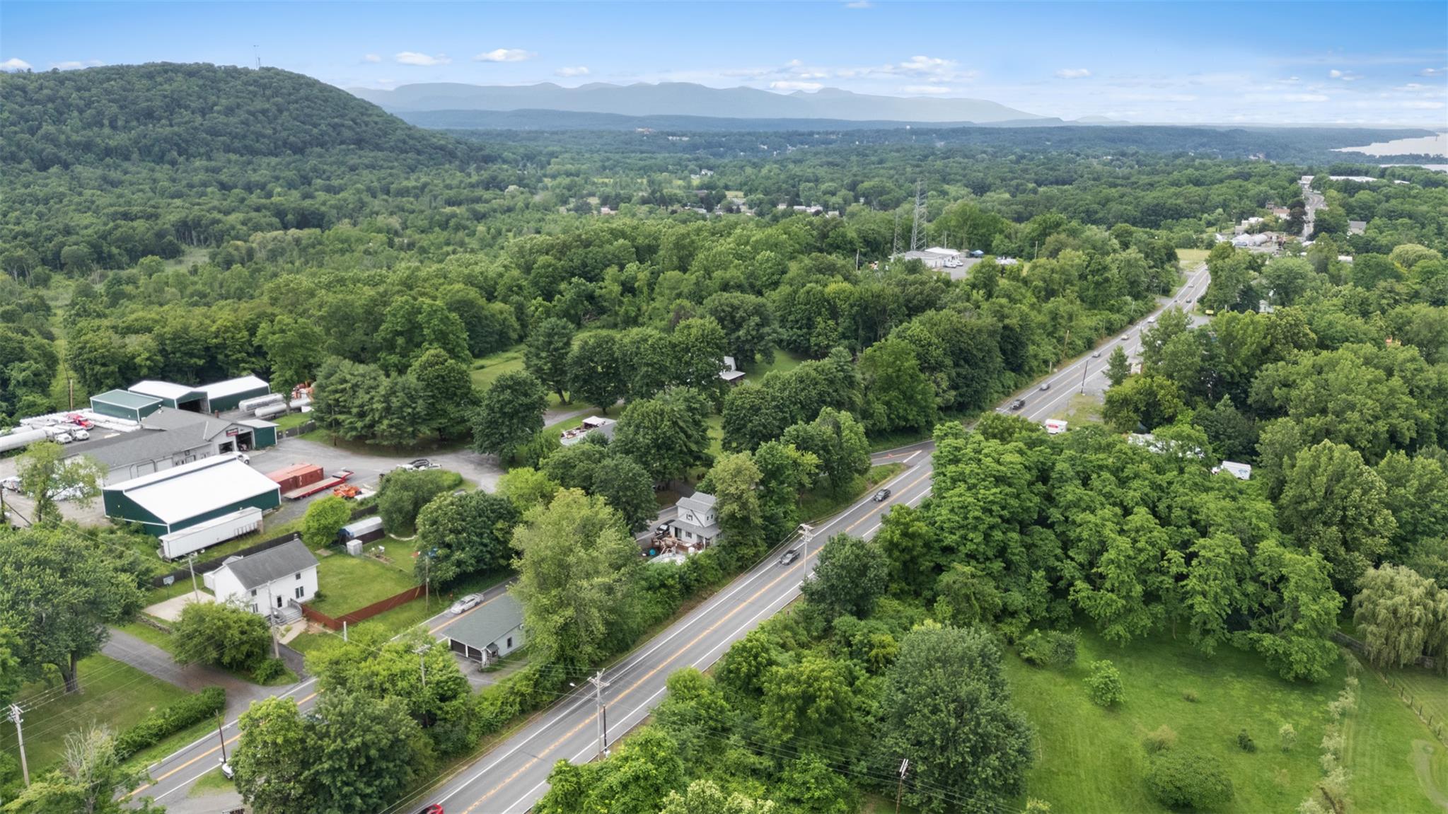 Single Family Ulster  Ulster County, NY 12487, MLS-884052-12