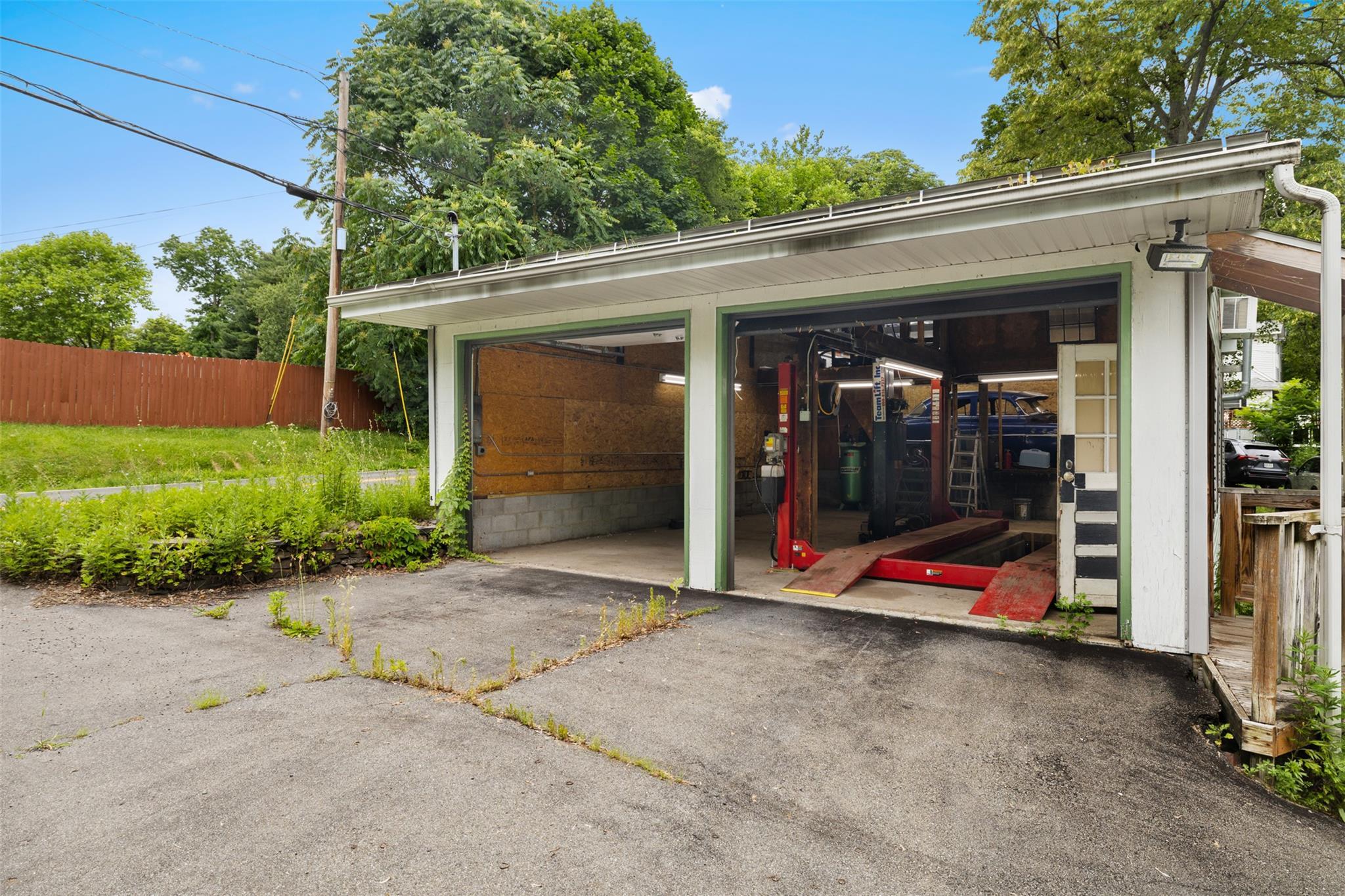 Single Family Ulster  Ulster County, NY 12487, MLS-884052-8