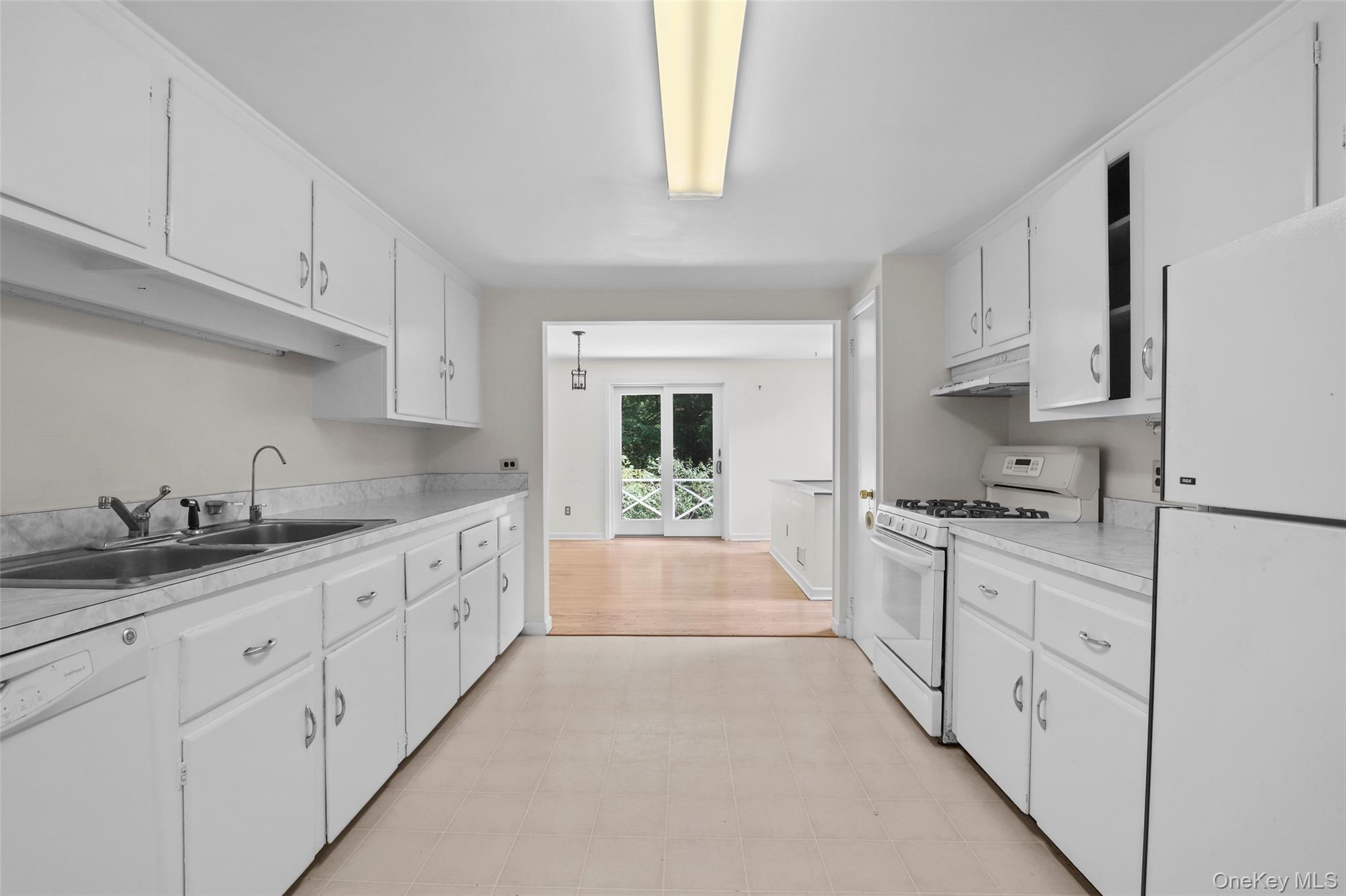 Single Family Pine Brook Westchester County, NY 10506, MLS-884074-24