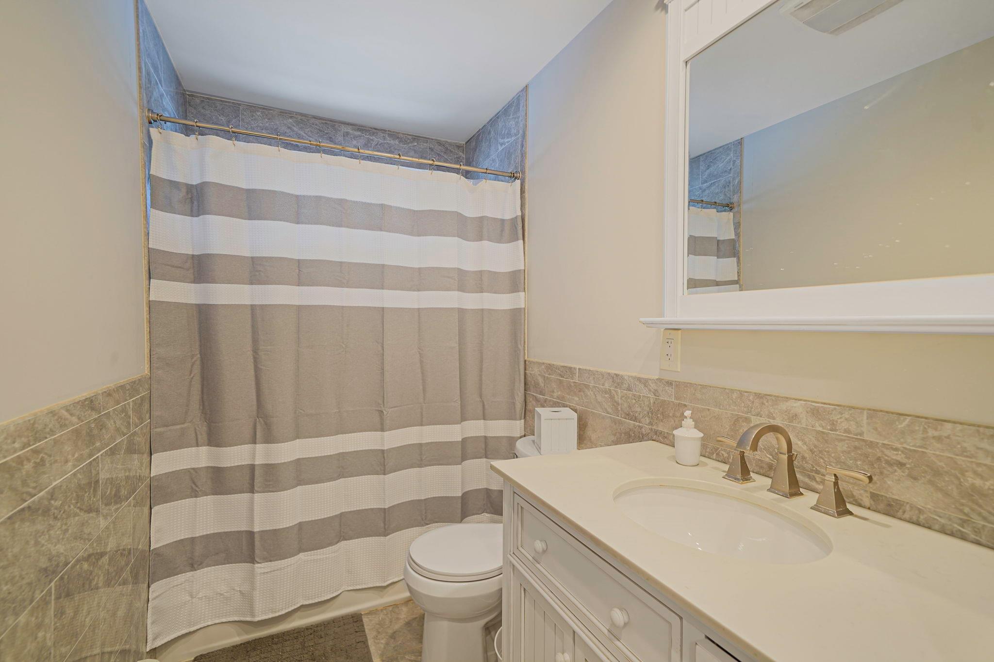 Single Family Holland  Suffolk County, NY 11763, MLS-884075-19