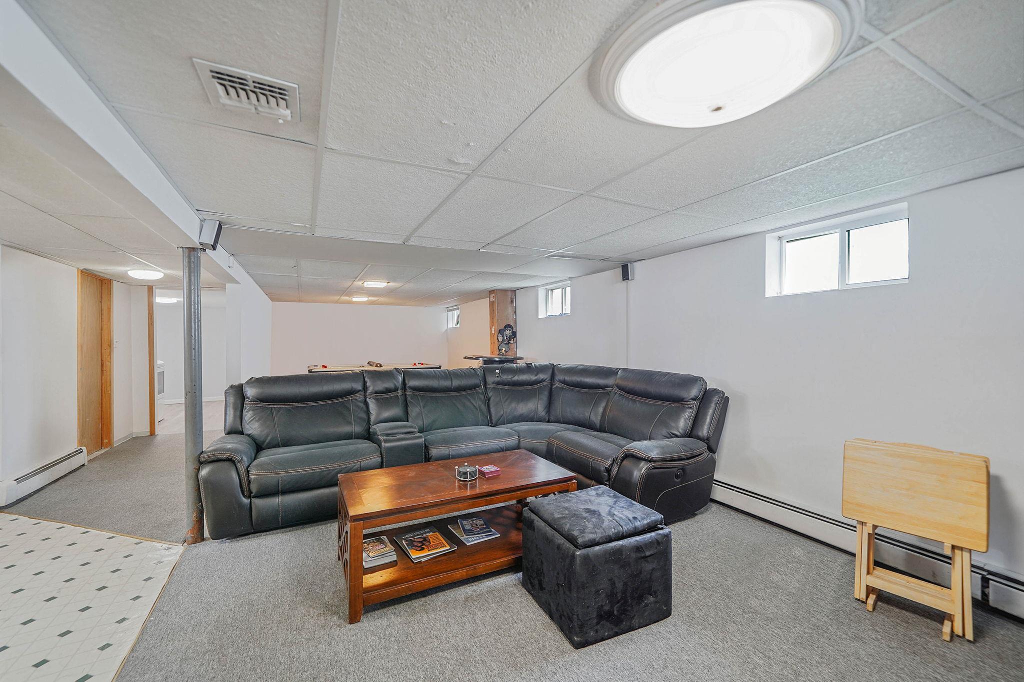 Single Family Holland  Suffolk County, NY 11763, MLS-884075-27