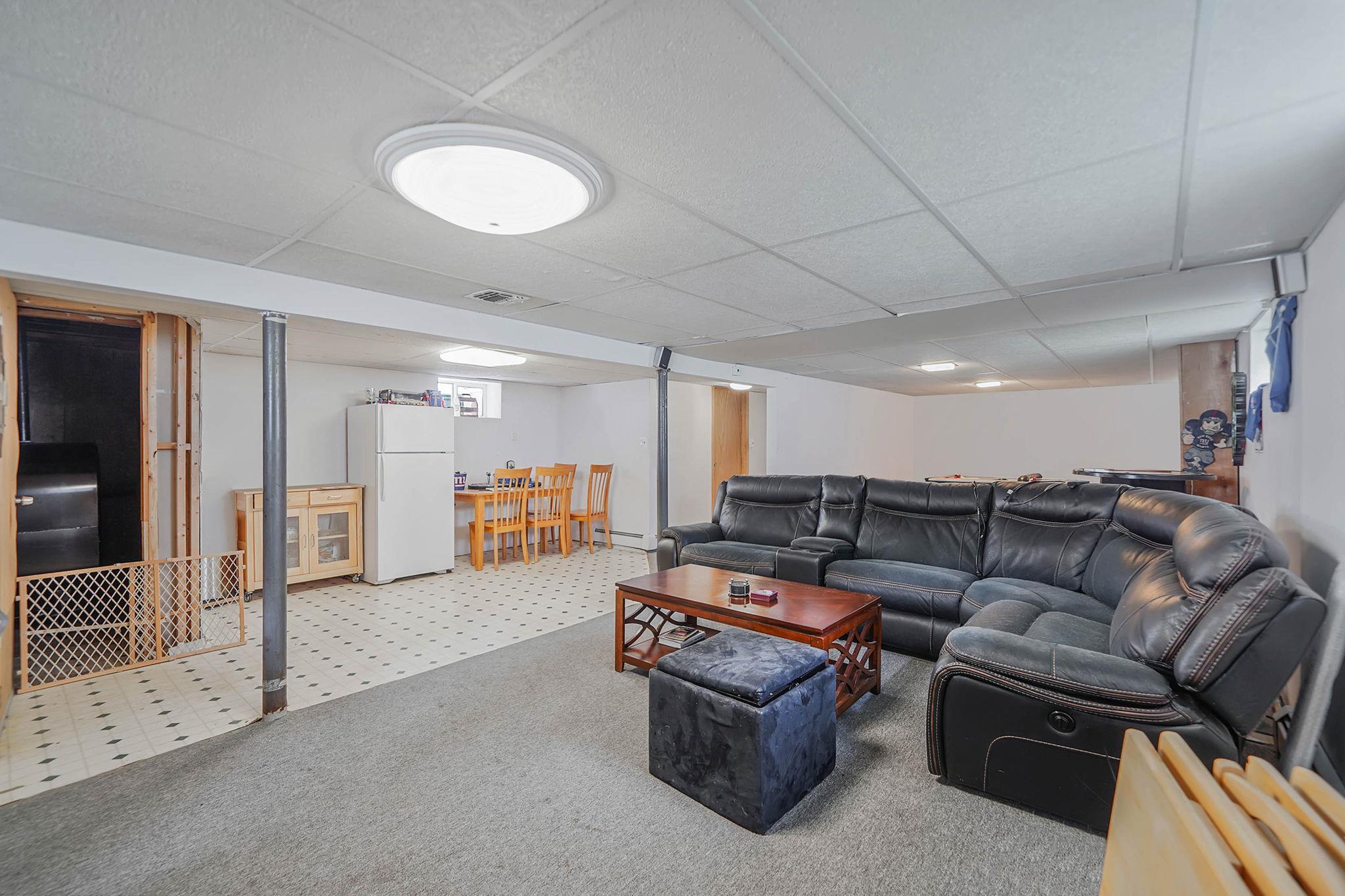 Single Family Holland  Suffolk County, NY 11763, MLS-884075-28