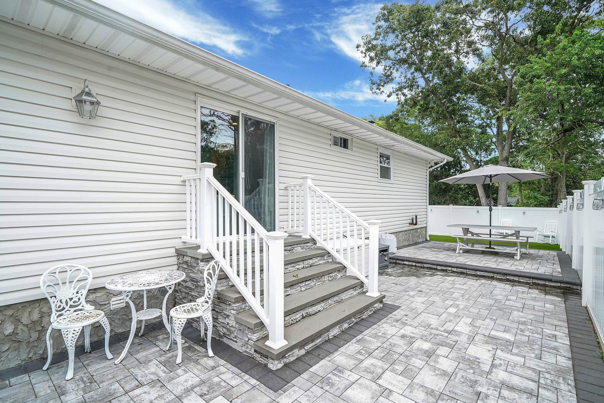 Single Family Holland  Suffolk County, NY 11763, MLS-884075-9