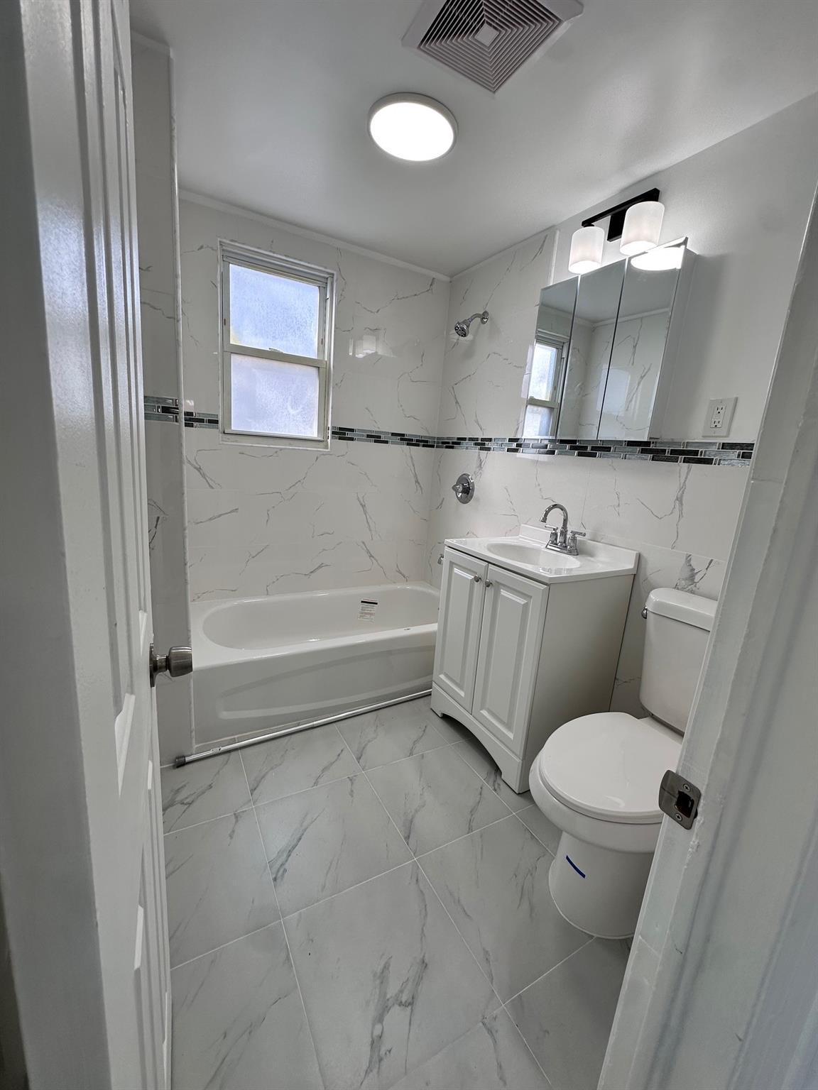 Single Family 107  Queens, NY 11435, MLS-884090-18