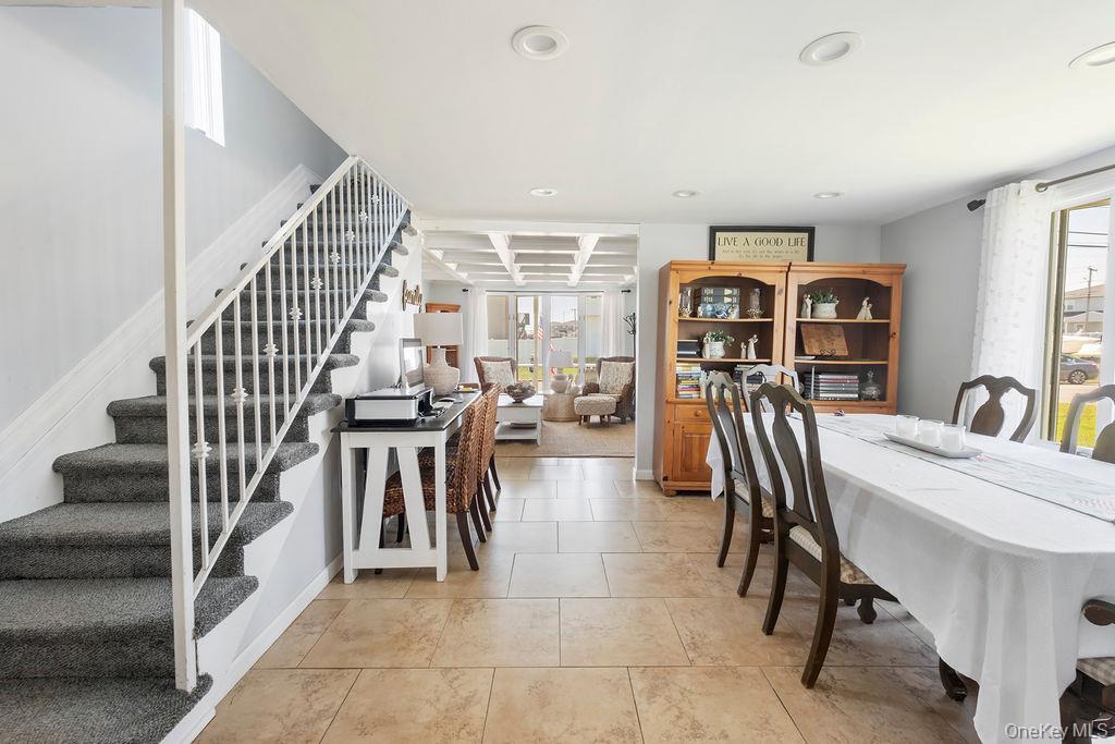 Single Family Somerset  Nassau County, NY 11783, MLS-884093-12