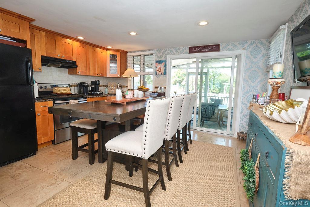 Single Family Somerset  Nassau County, NY 11783, MLS-884093-15