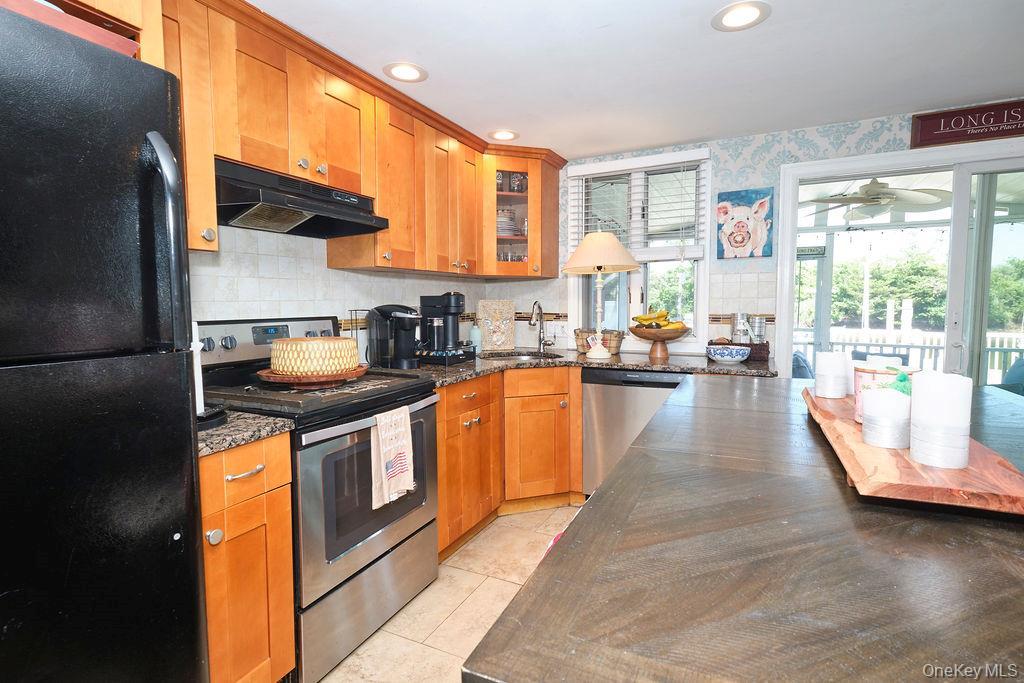 Single Family Somerset  Nassau County, NY 11783, MLS-884093-16