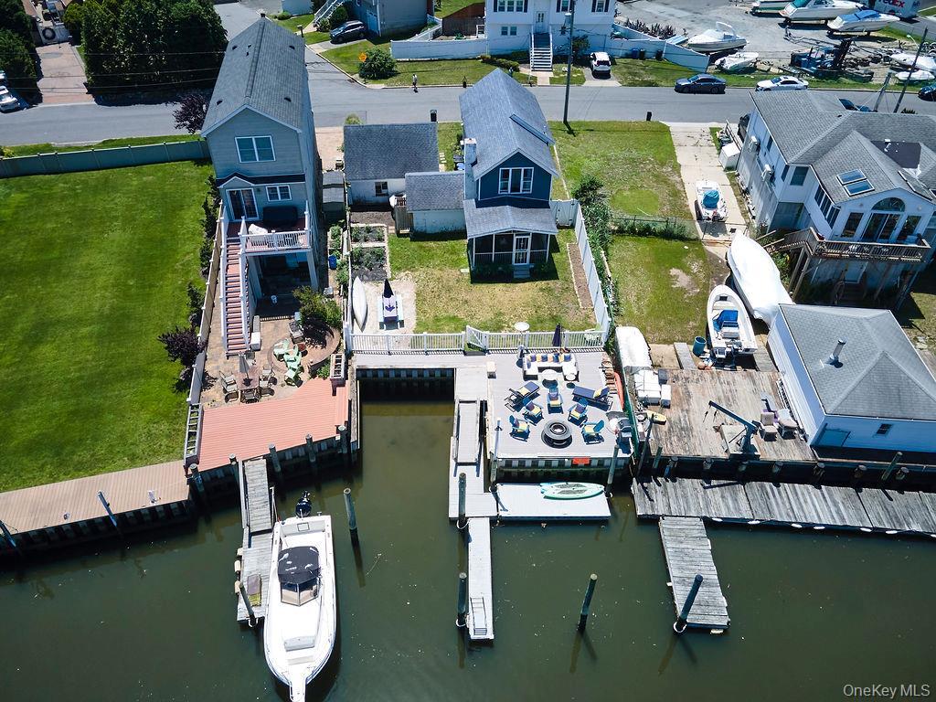 Single Family Somerset  Nassau County, NY 11783, MLS-884093-2