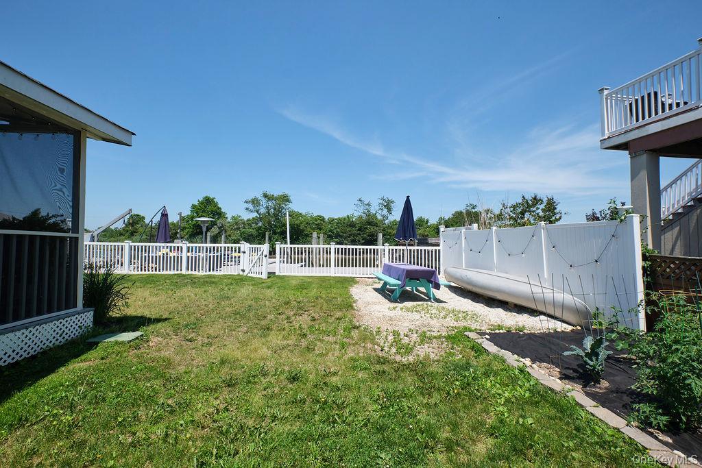 Single Family Somerset  Nassau County, NY 11783, MLS-884093-21