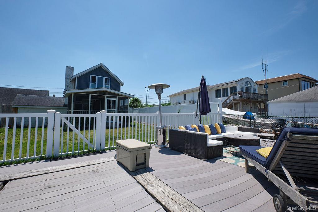 Single Family Somerset  Nassau County, NY 11783, MLS-884093-30