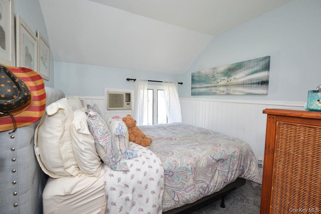 Single Family Somerset  Nassau County, NY 11783, MLS-884093-33