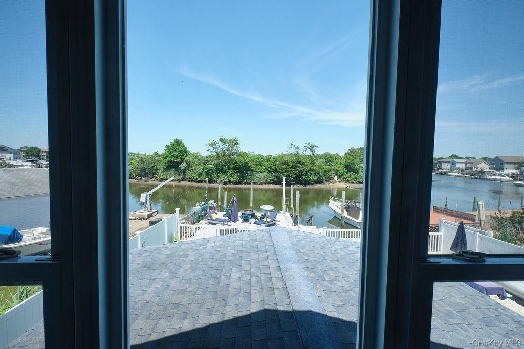 Single Family Somerset  Nassau County, NY 11783, MLS-884093-39