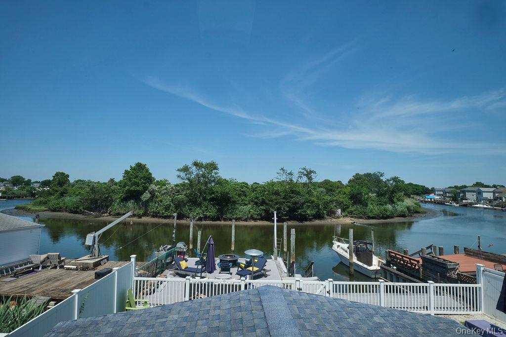 Single Family Somerset  Nassau County, NY 11783, MLS-884093-40