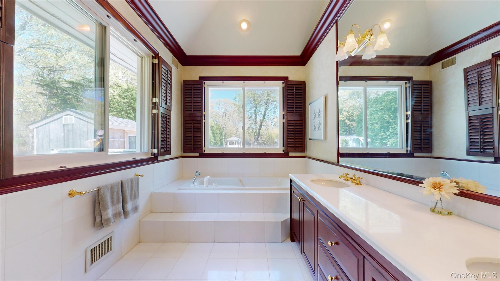 Single Family Montauk Suffolk County, NY 11977, MLS-884102-46