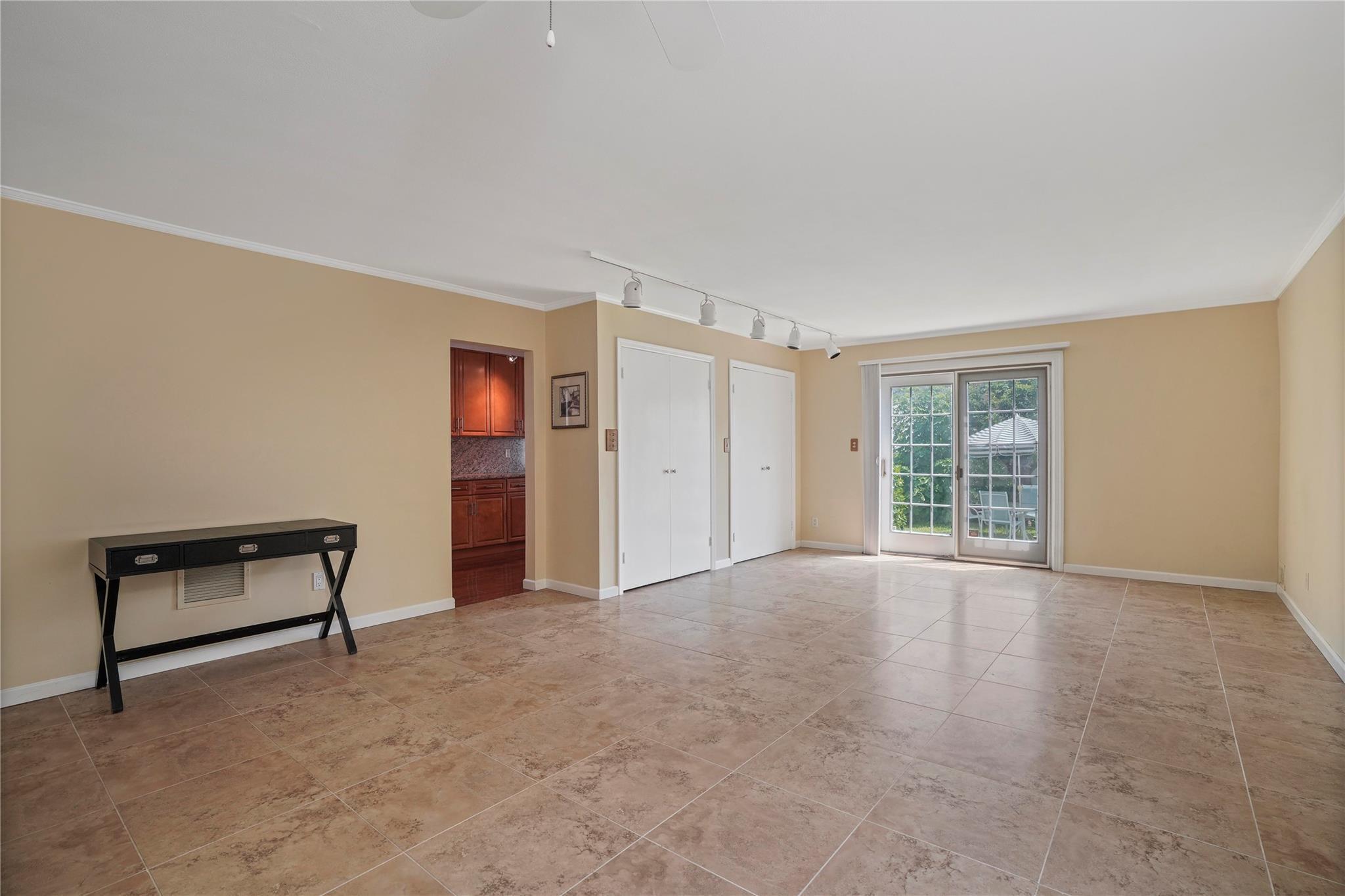 Single Family 91st  Queens, NY 11414, MLS-884110-28