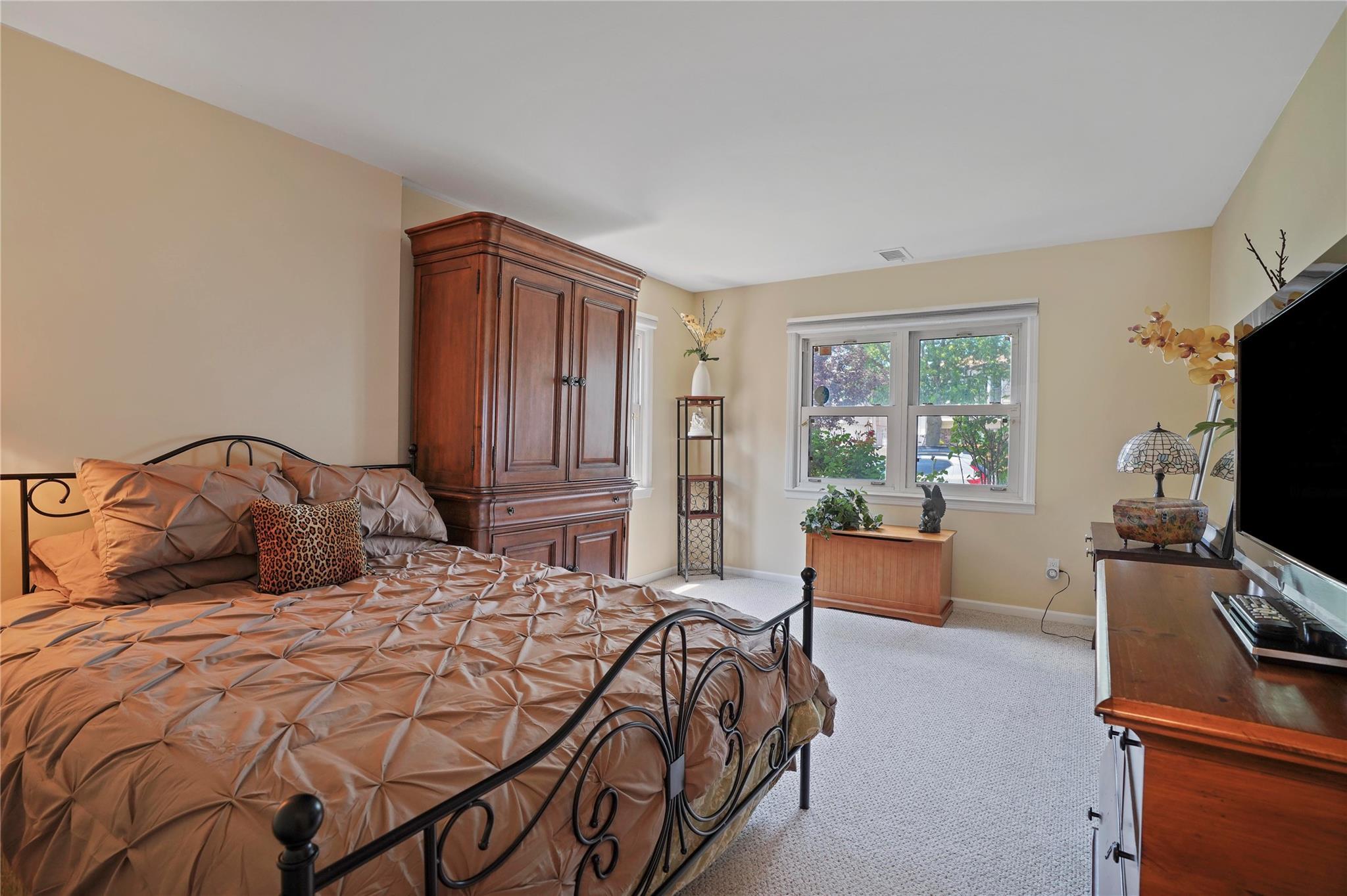 Single Family 91st  Queens, NY 11414, MLS-884110-36