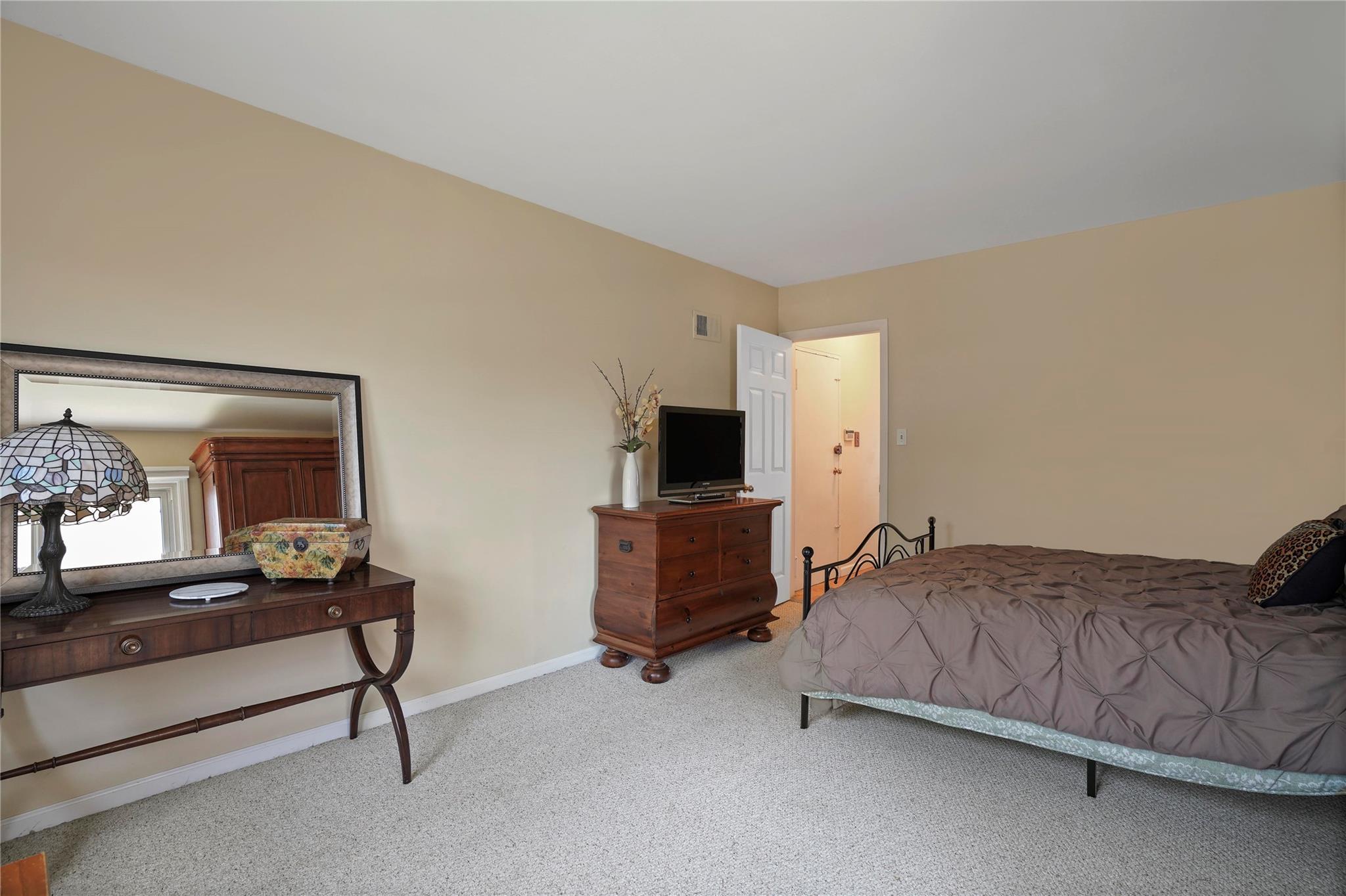 Single Family 91st  Queens, NY 11414, MLS-884110-37