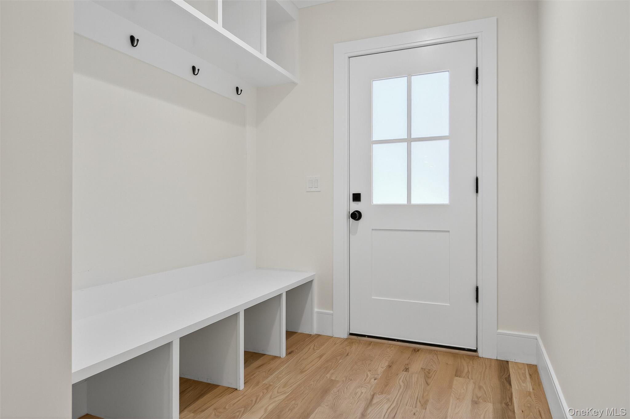 Single Family Caledonia  Suffolk County, NY 11746, MLS-884112-17