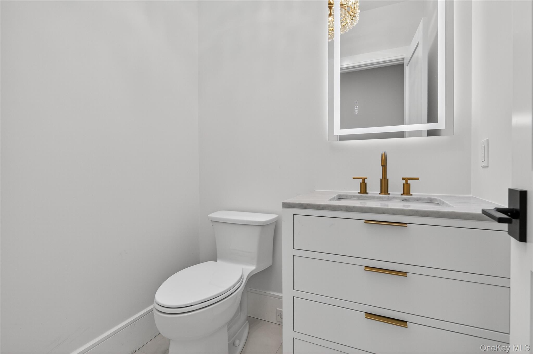 Single Family Caledonia  Suffolk County, NY 11746, MLS-884112-18